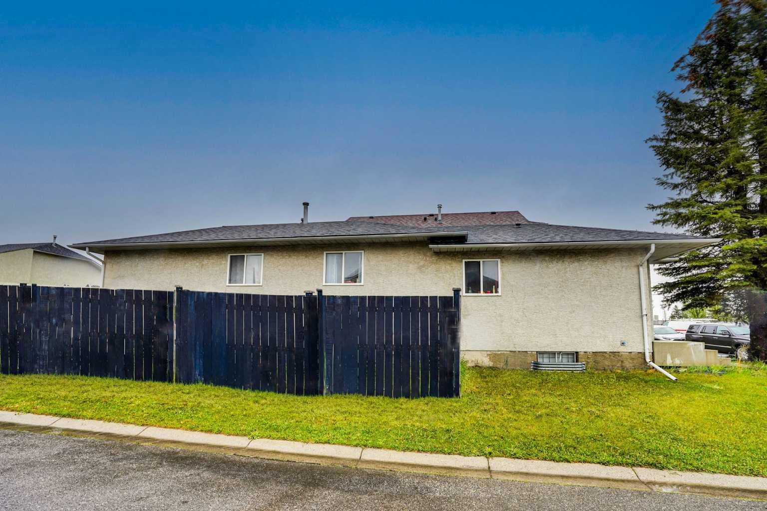 133 MARTINGLEN Way NE