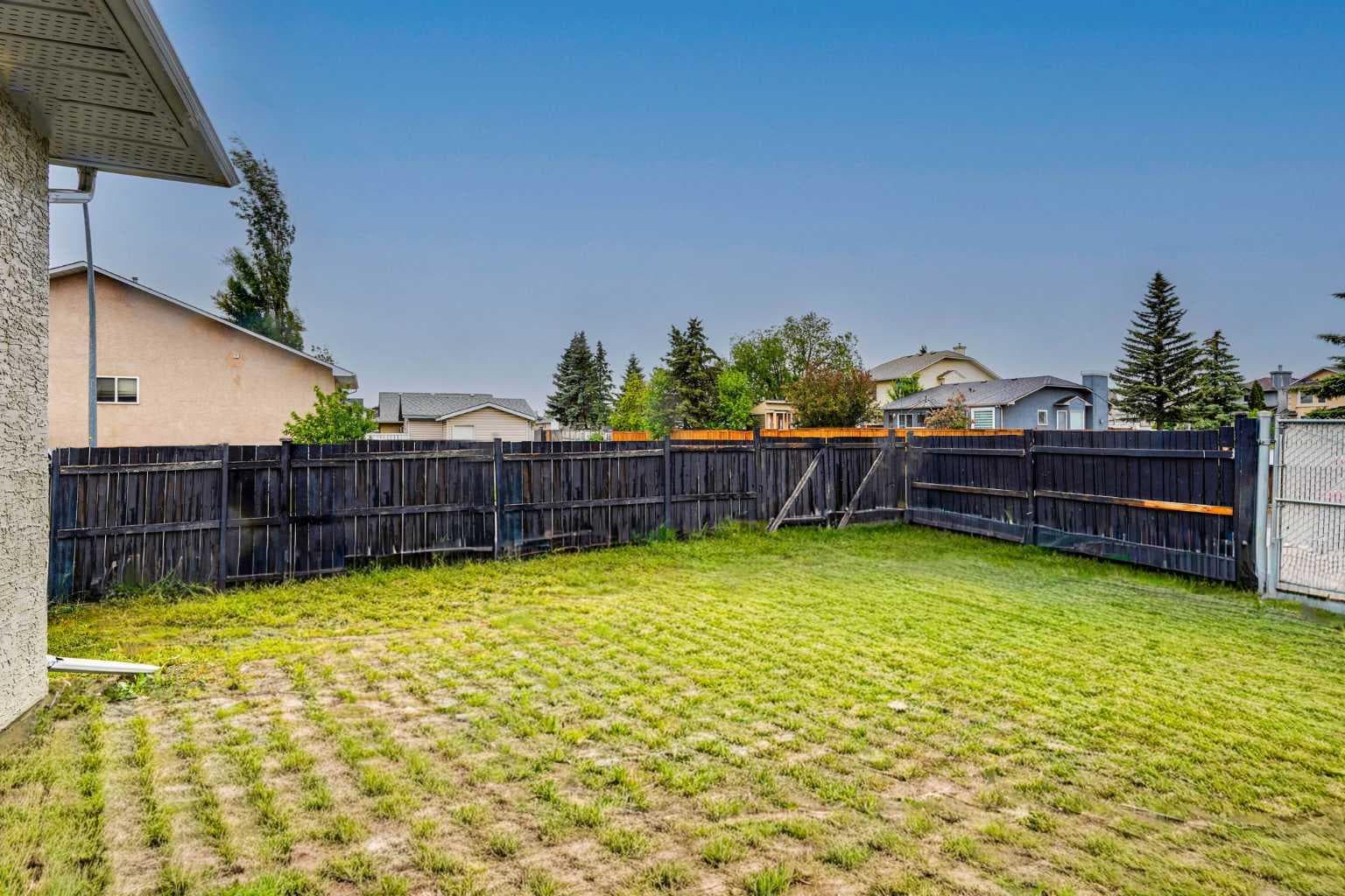 133 MARTINGLEN Way NE