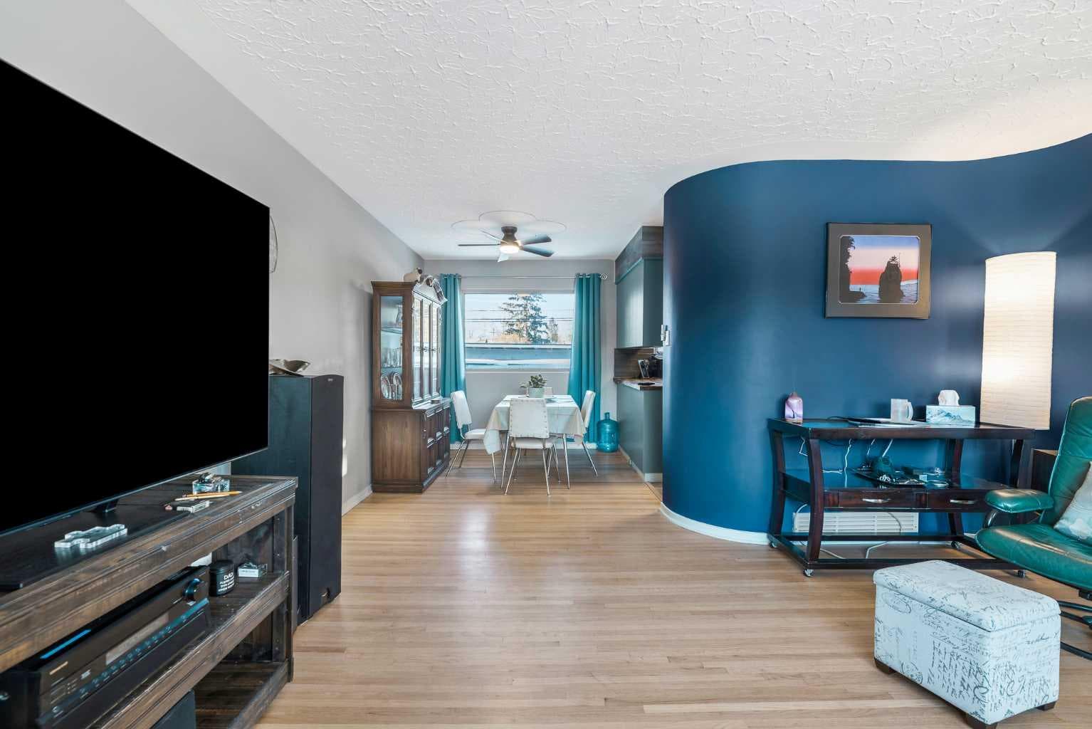 126 Springwood Drive SW