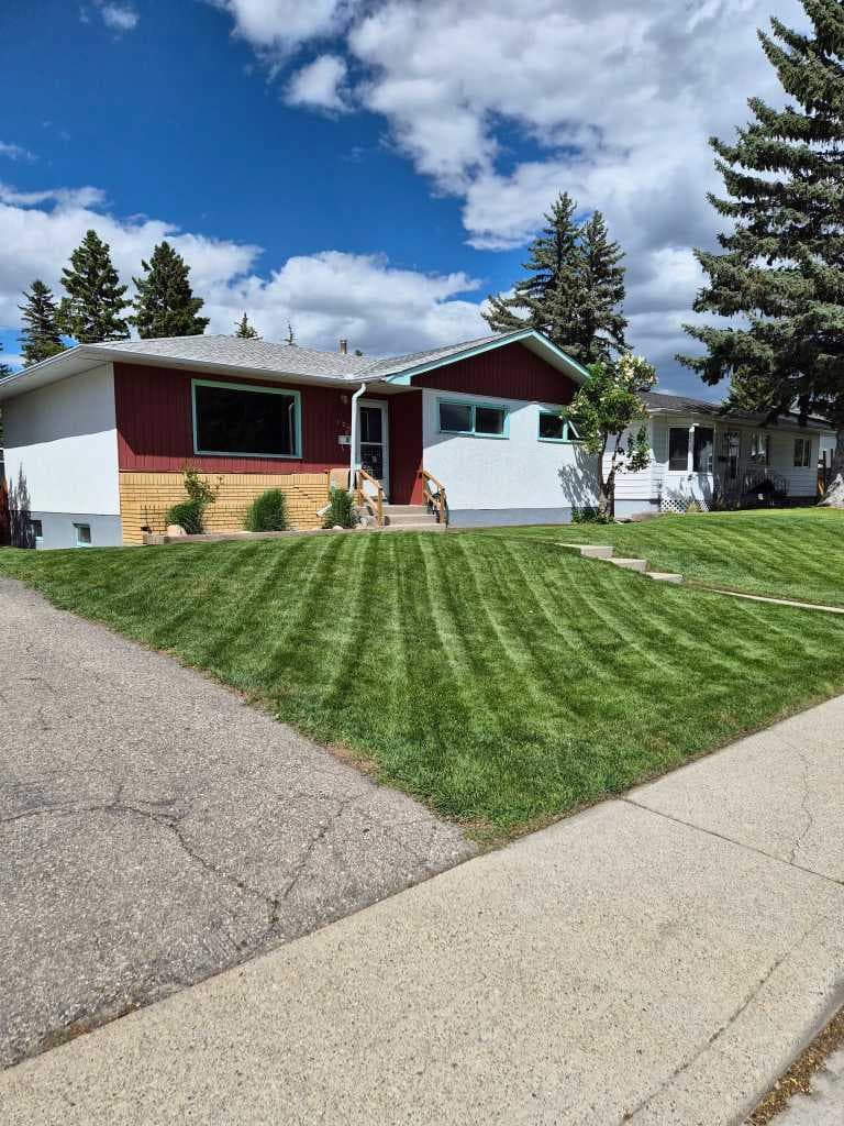 126 Springwood Drive SW