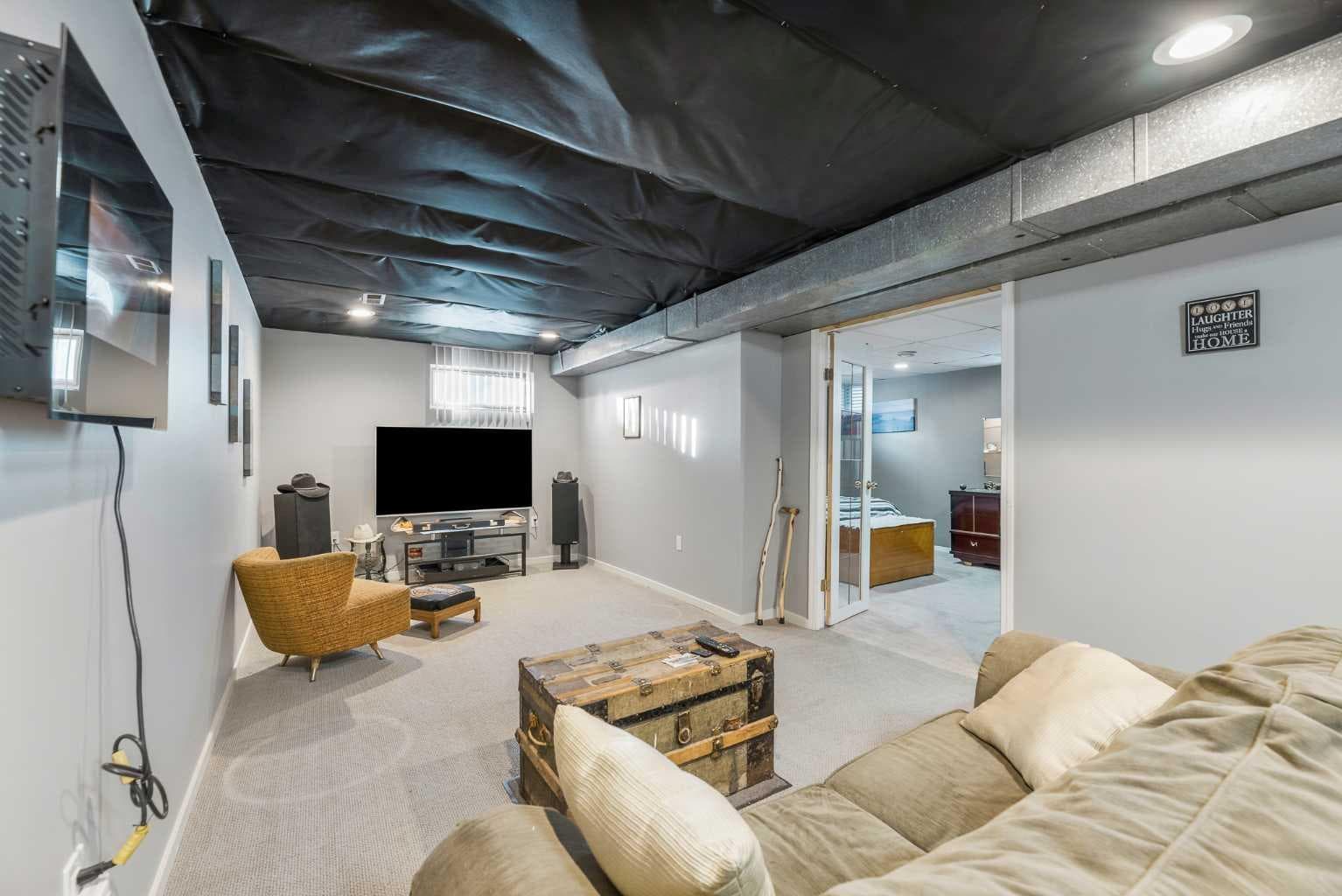 126 Springwood Drive SW