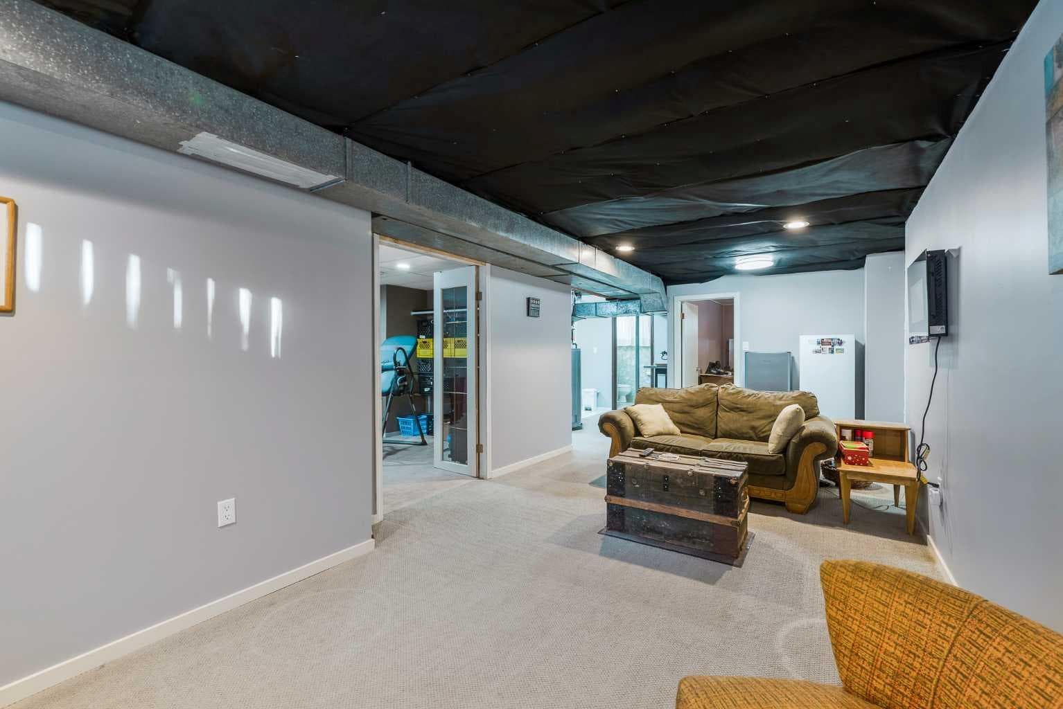 126 Springwood Drive SW
