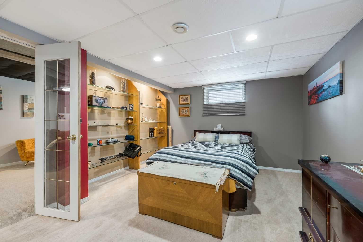 126 Springwood Drive SW