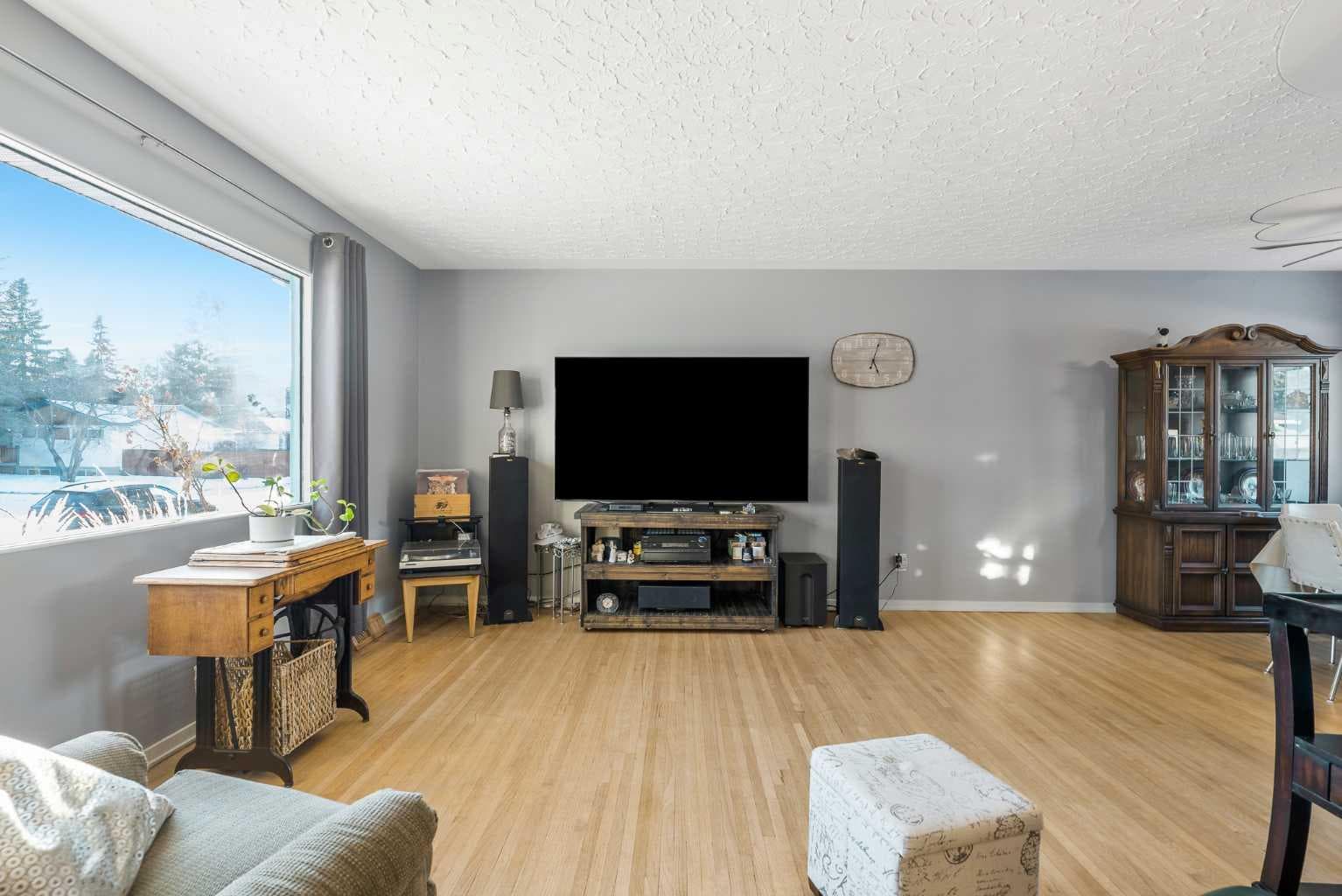 126 Springwood Drive SW