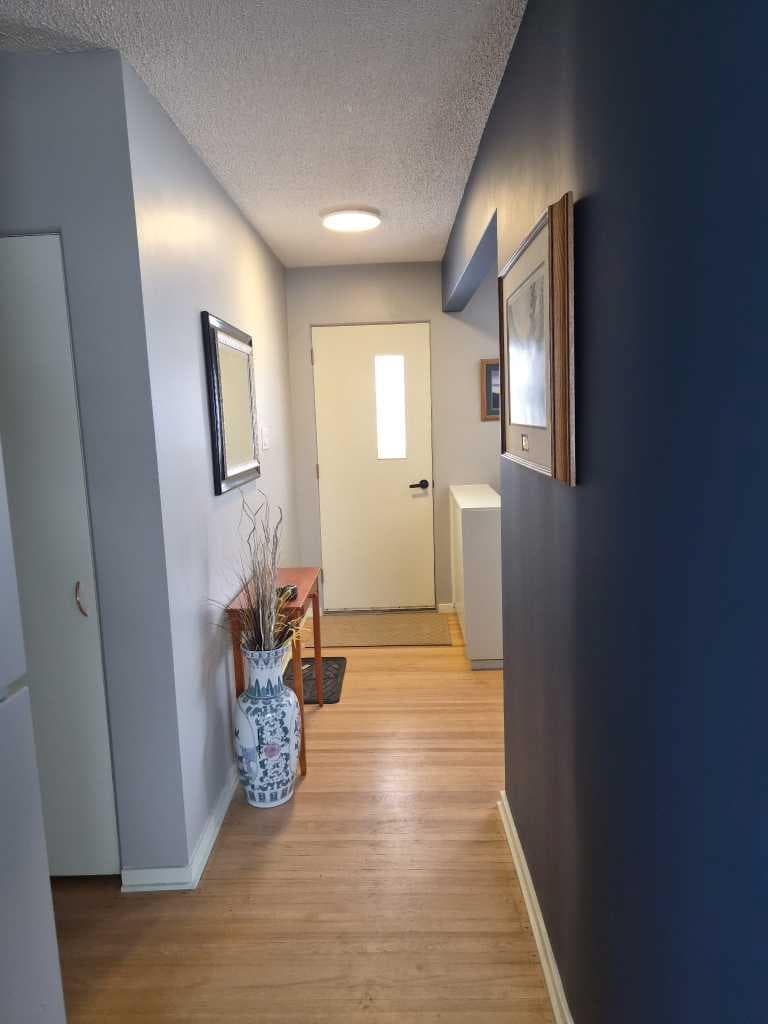 126 Springwood Drive SW