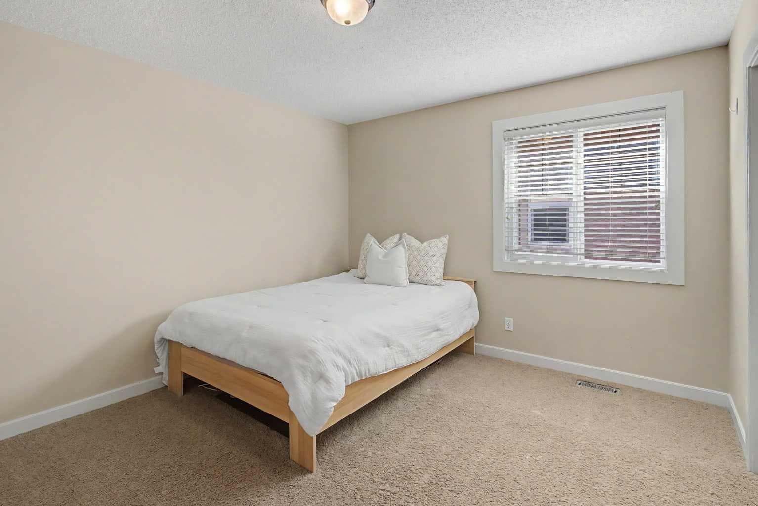14 Panatella Crescent NW