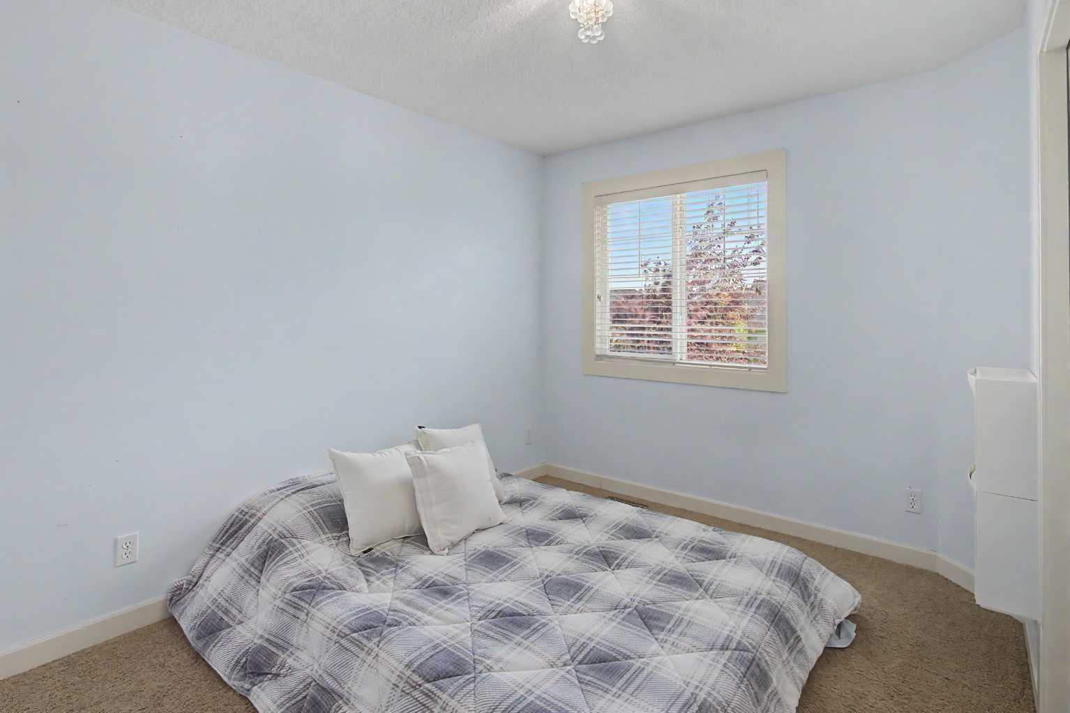 14 Panatella Crescent NW