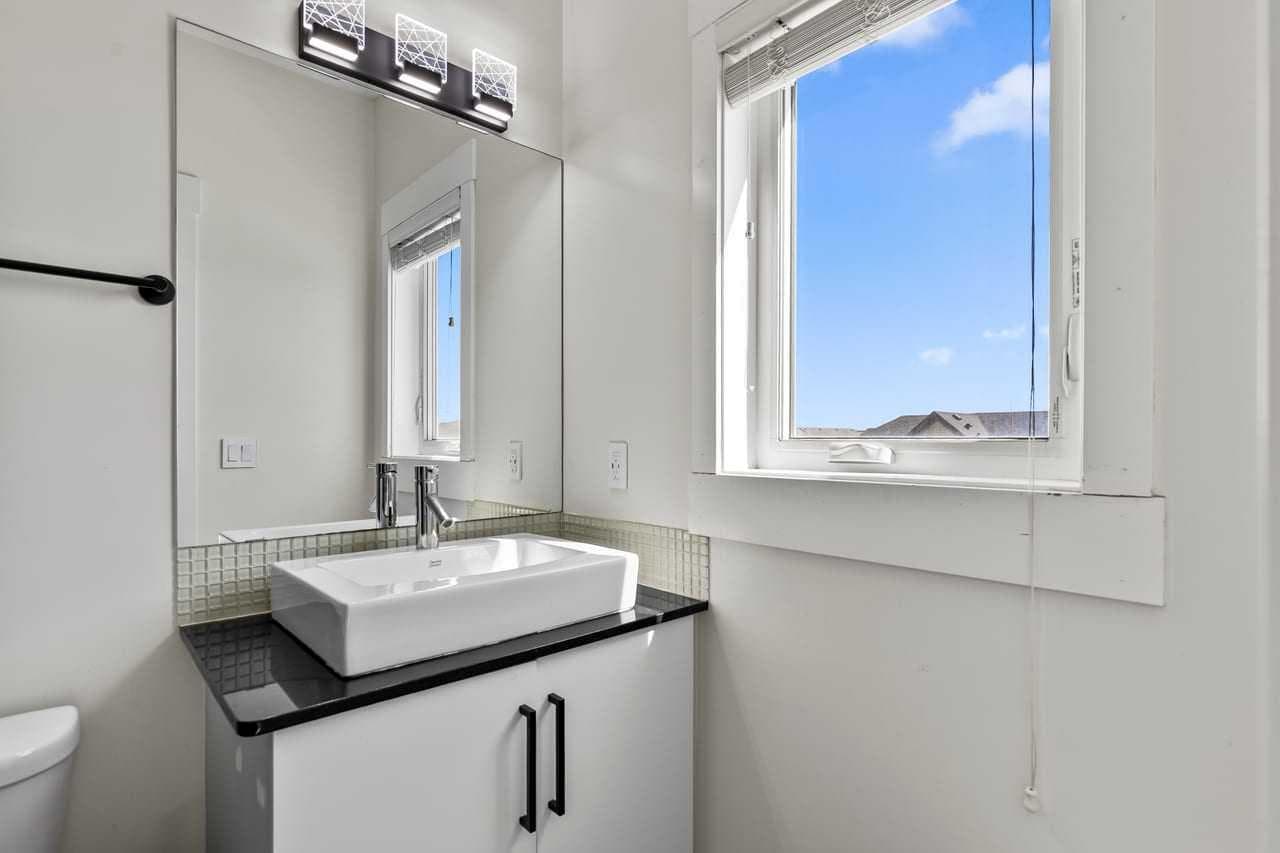 11 Skyview Point Heath NE