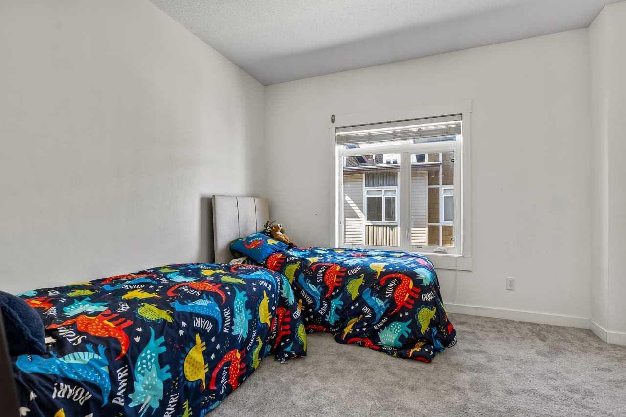 11 Skyview Point Heath NE