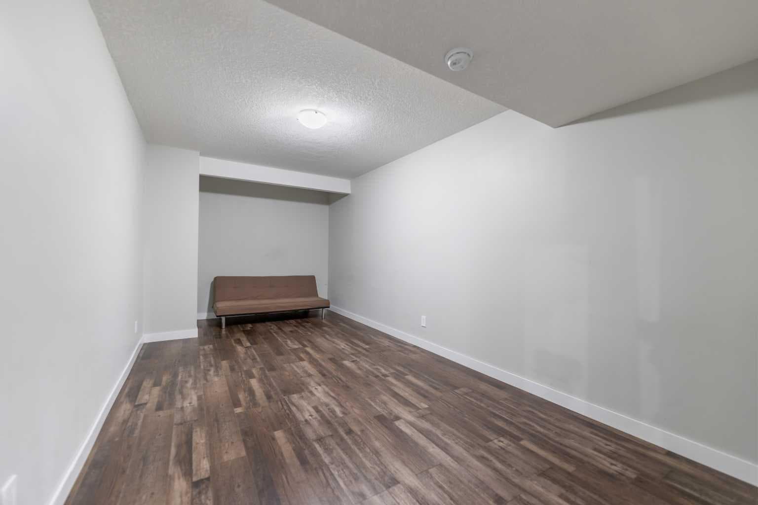 148 Springmere Way 