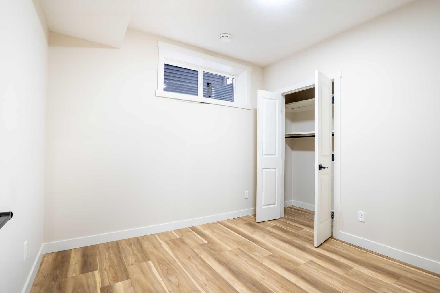 56 Corner Glen Green NE