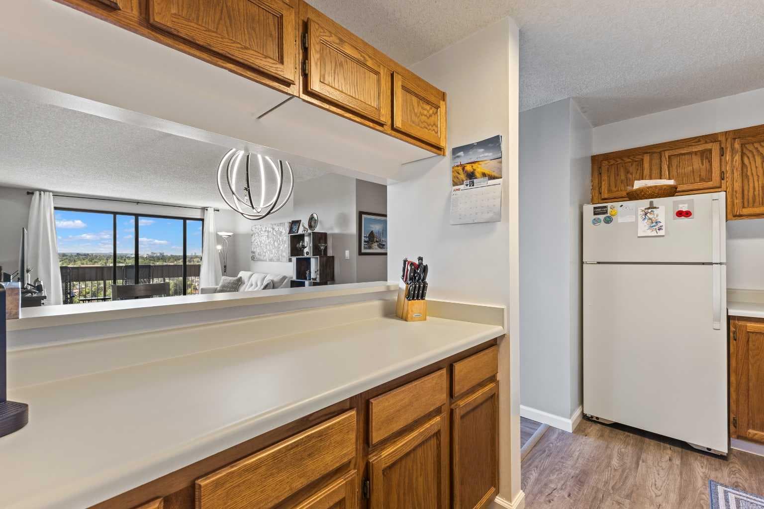 1506, 9800 Horton Road SW