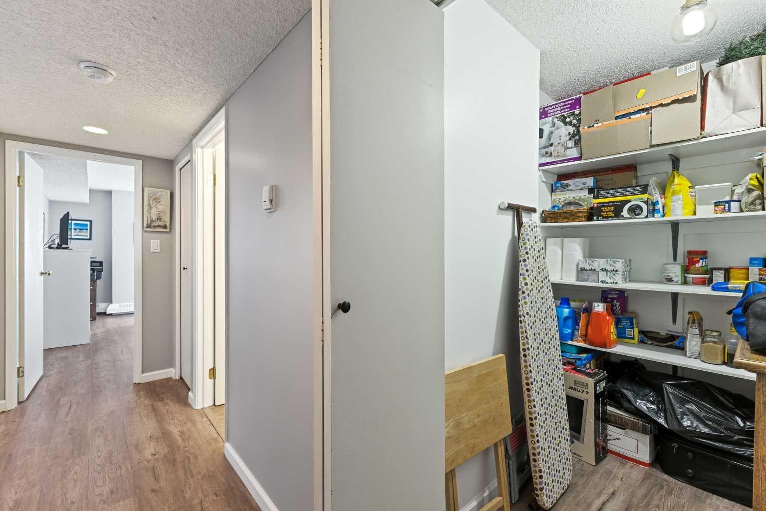 1506, 9800 Horton Road SW