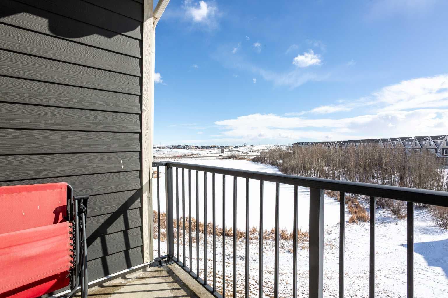412, 250 Fireside View 