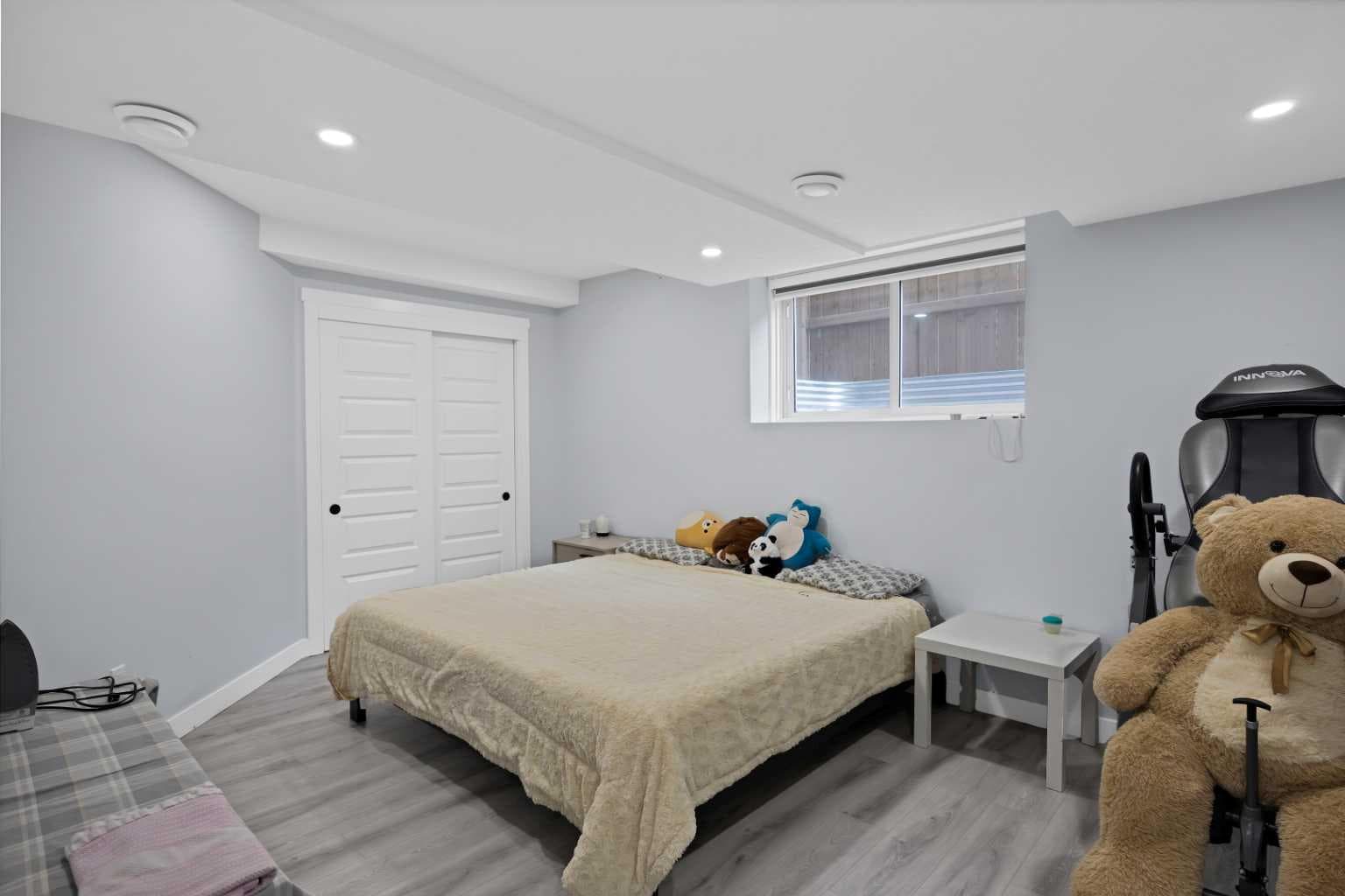 211 Dawson Harbour Court 