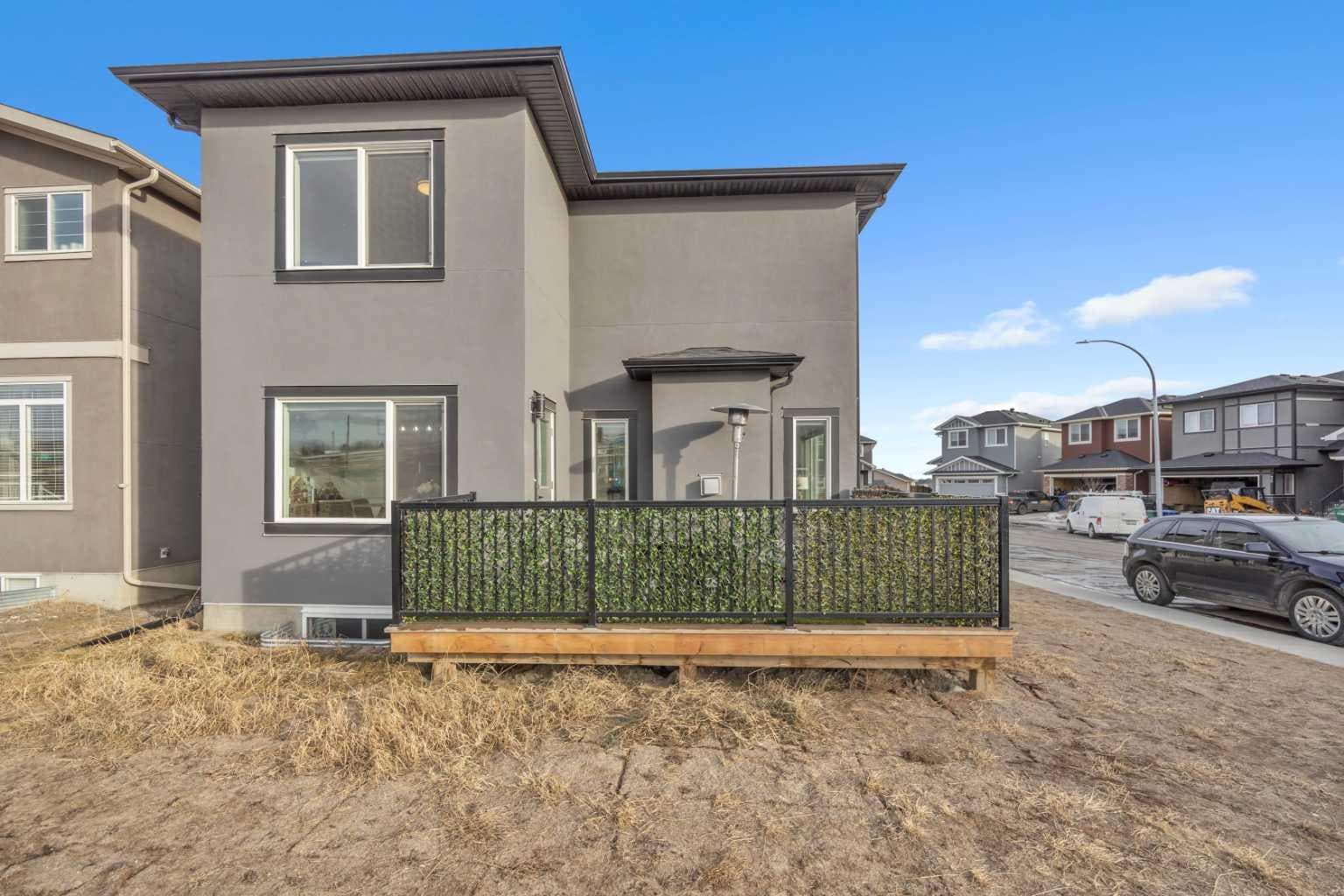 97 Baysprings Gardens SW