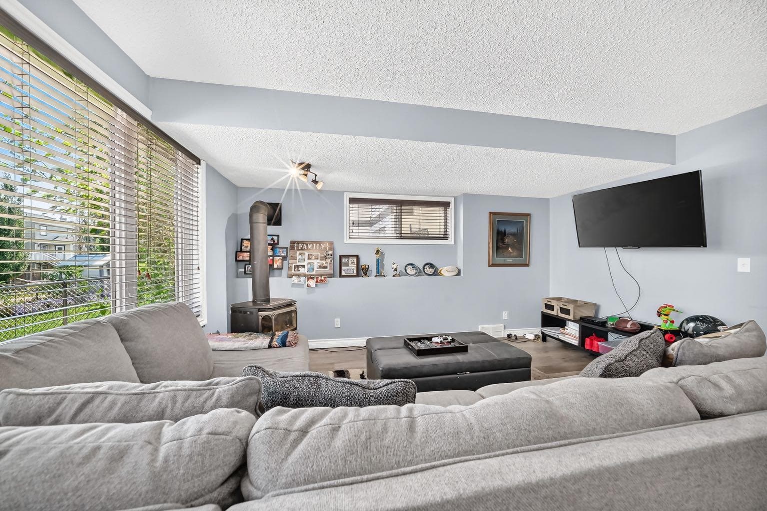 327 Sagewood Place SW