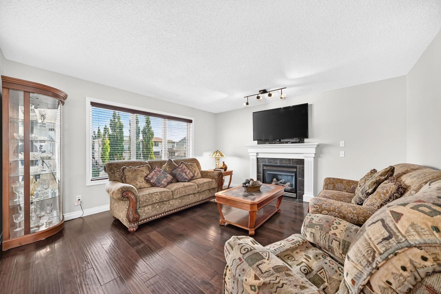 327 Sagewood Place SW
