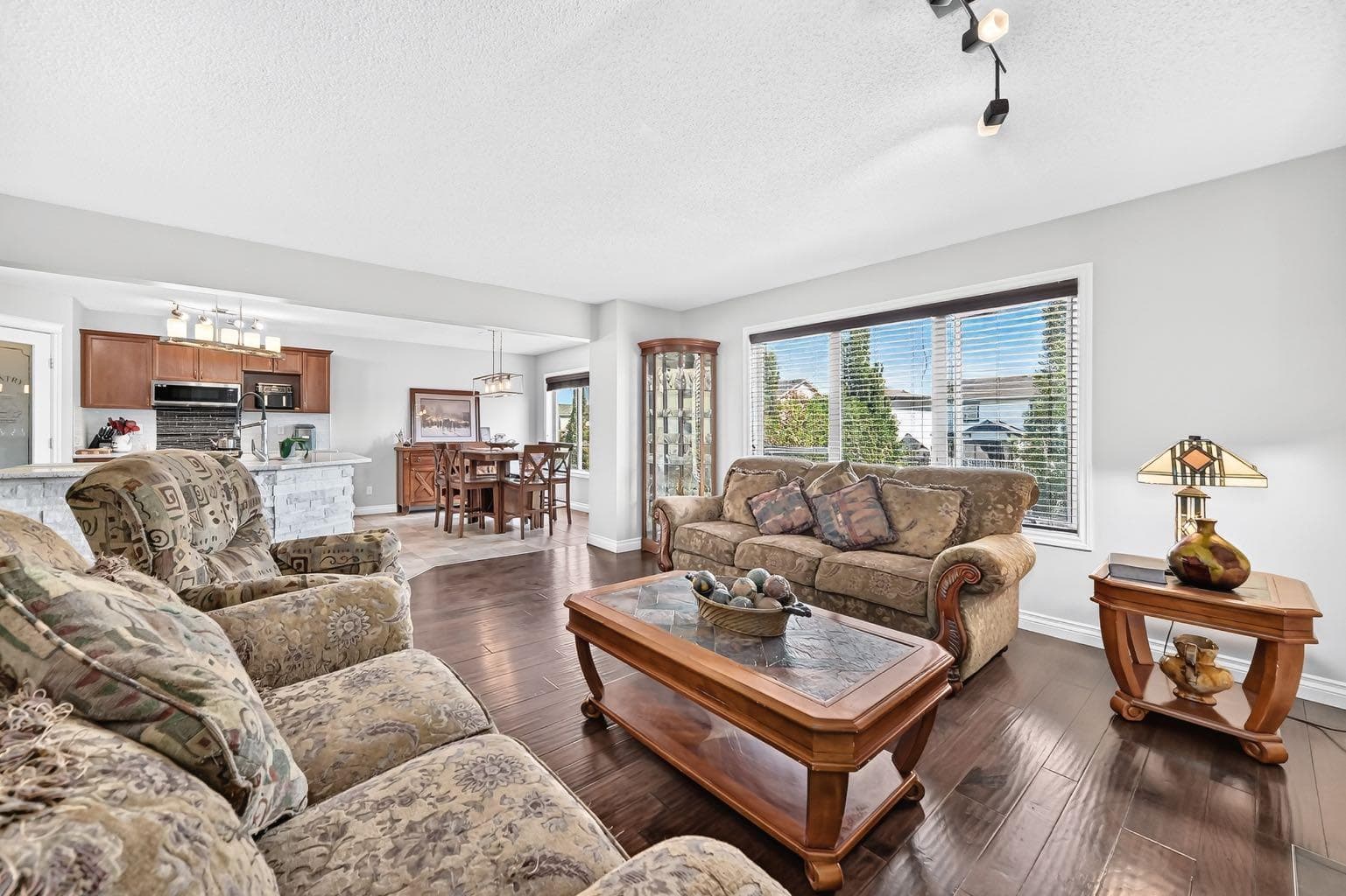 327 Sagewood Place SW