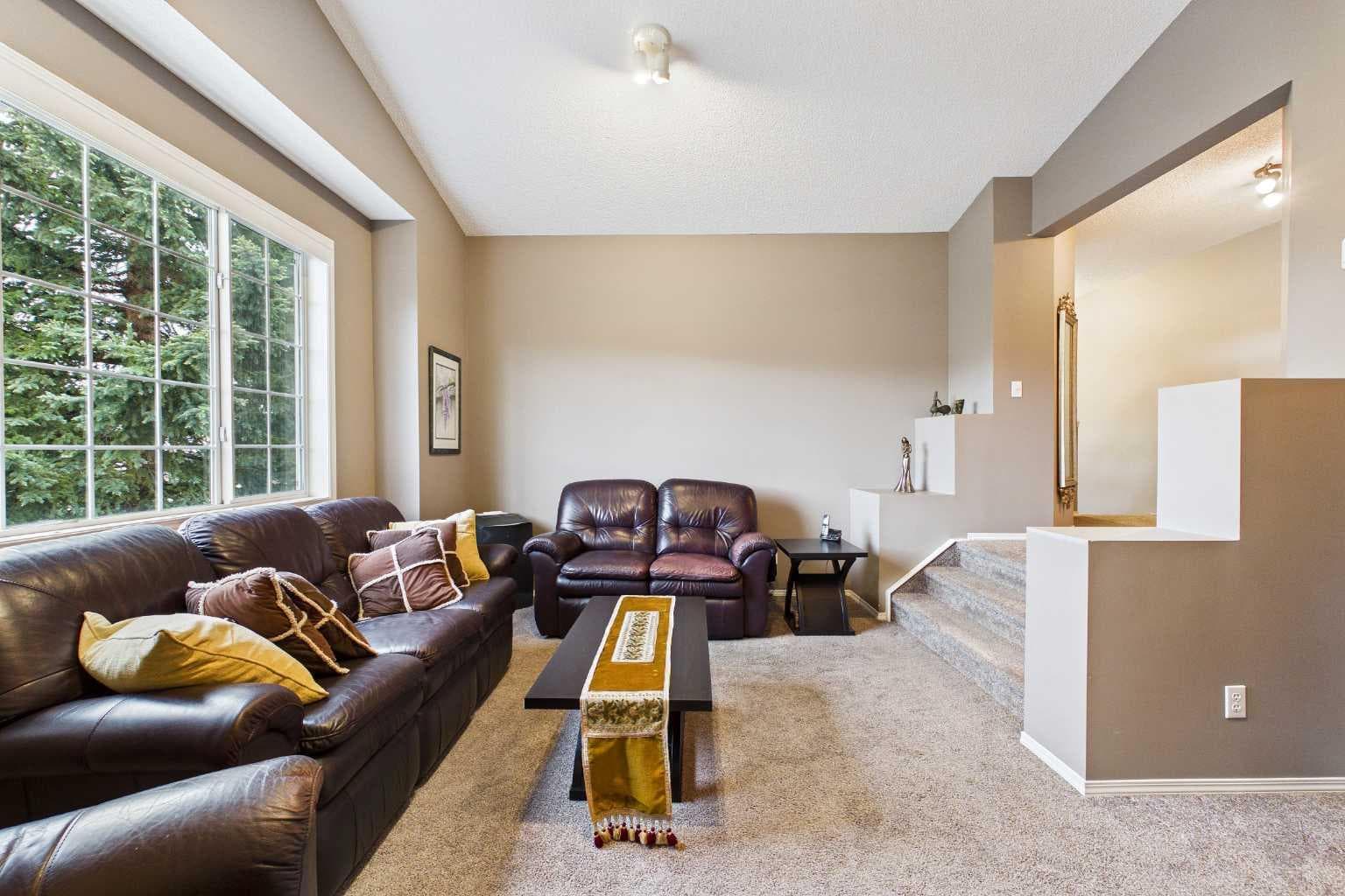 279 Valley Brook Circle NW