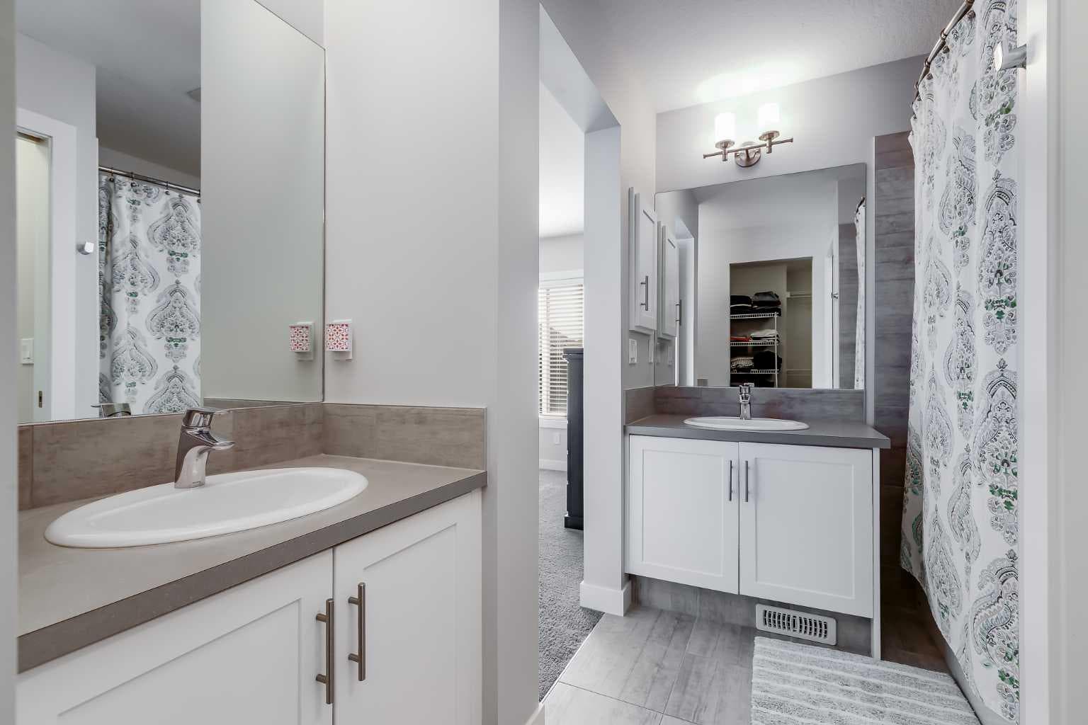 565 Midtown Street SW