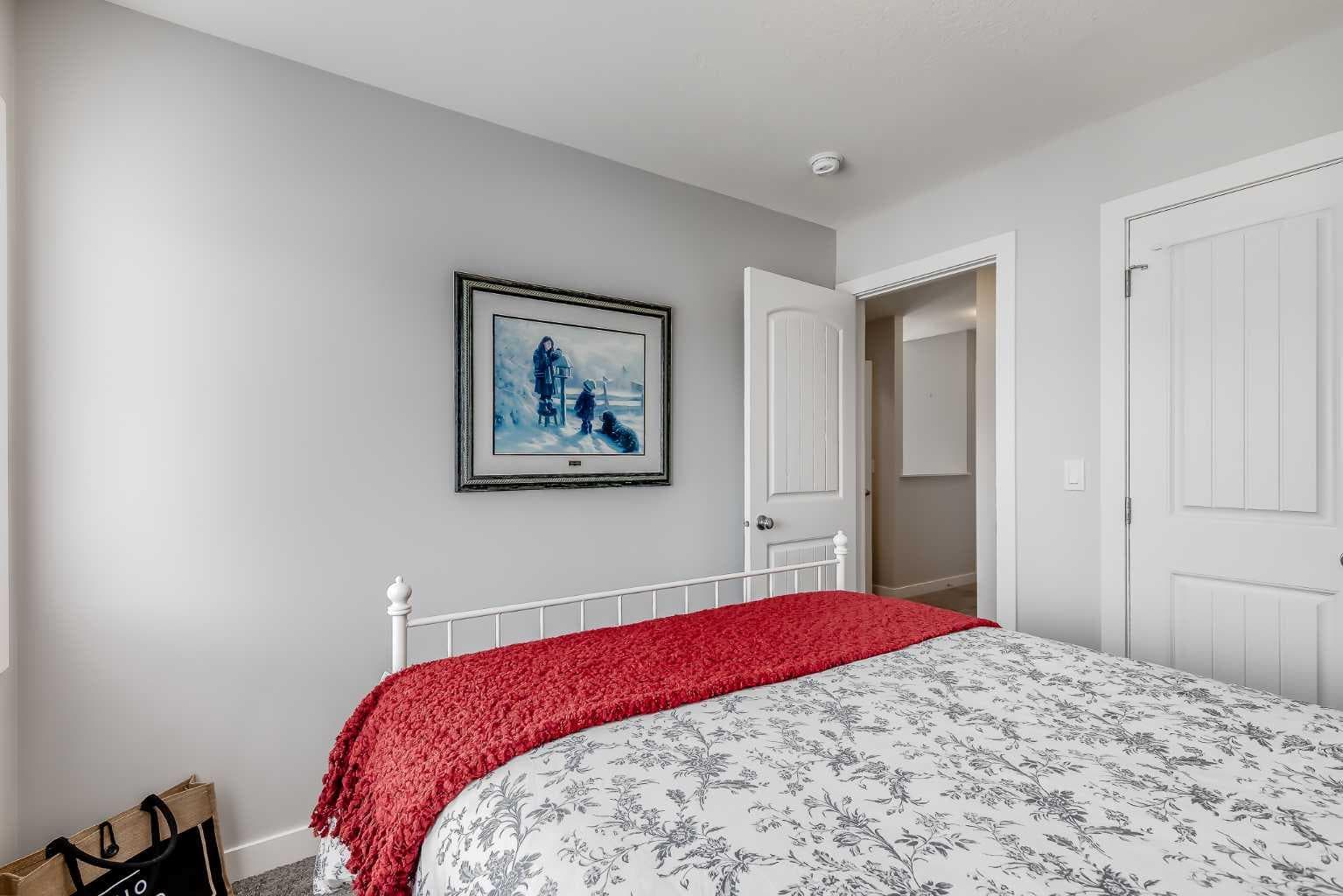 565 Midtown Street SW