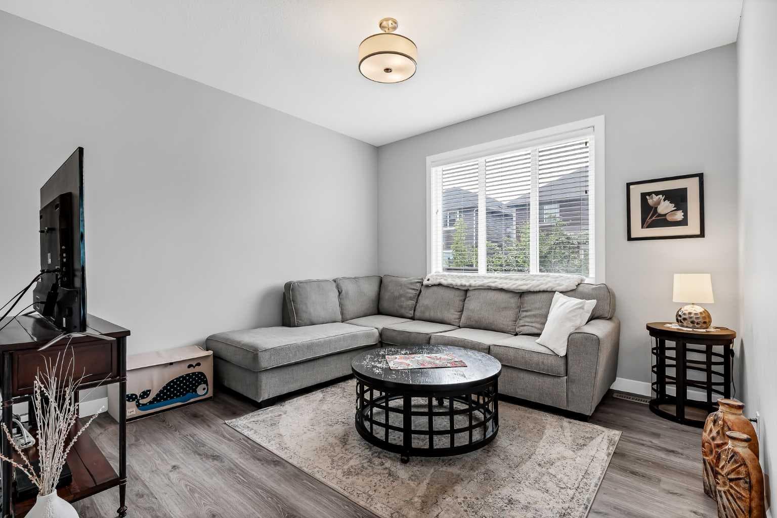 565 Midtown Street SW