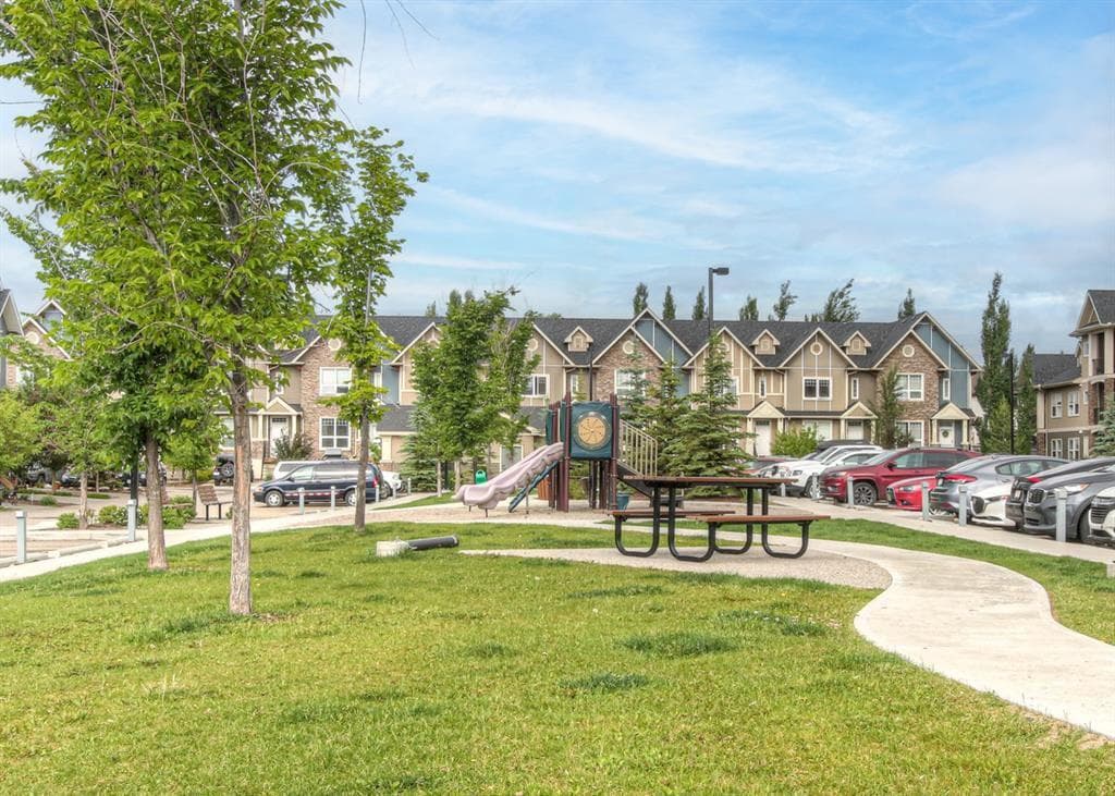 208, 100 Cranfield Common SE