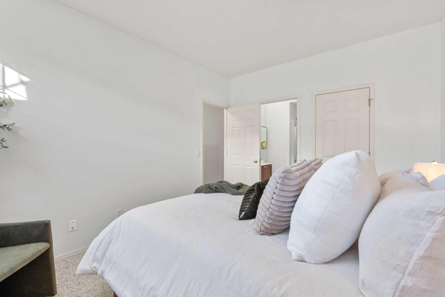 21, 29 Springborough Boulevard SW