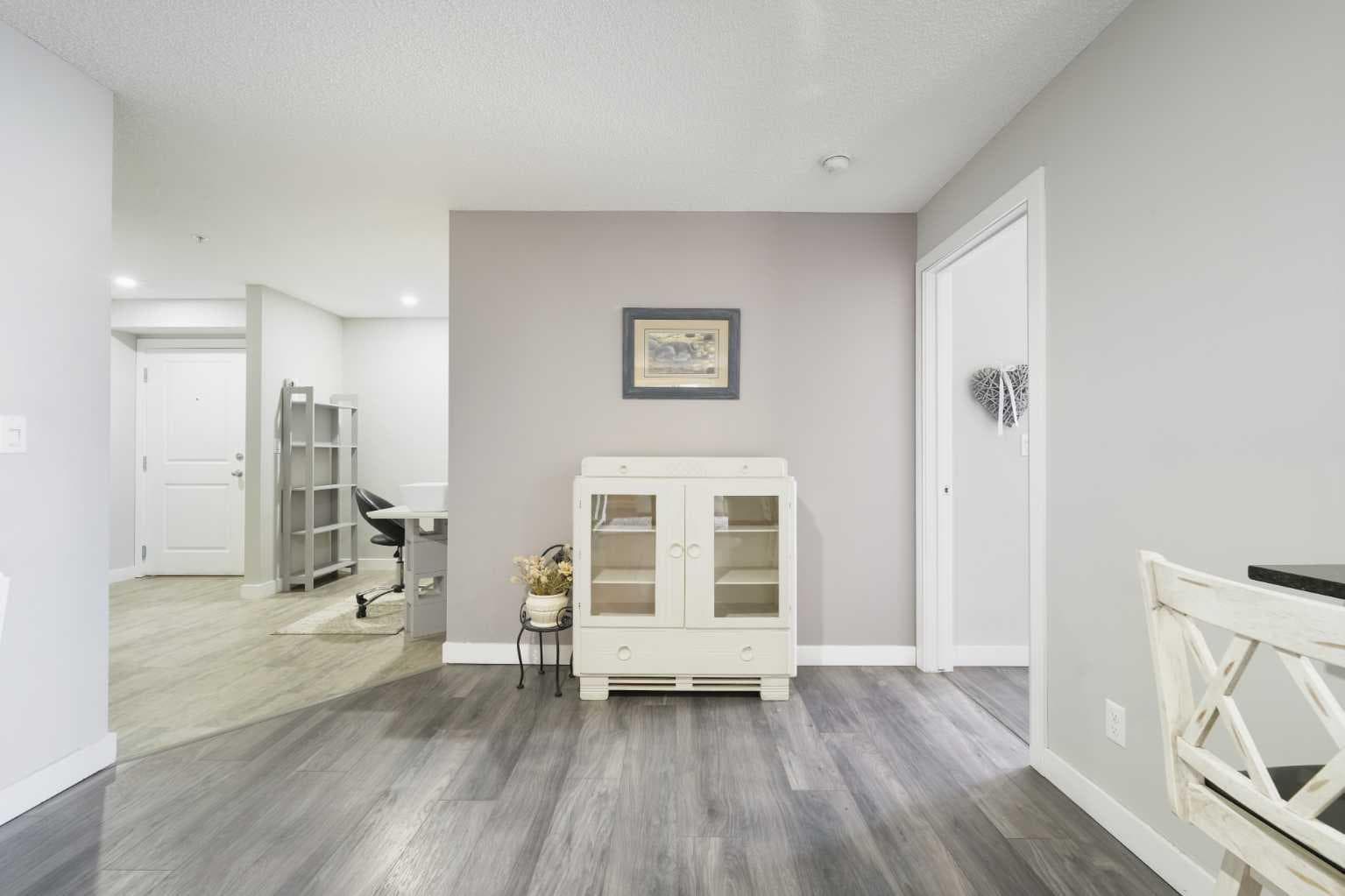 1219, 625 Glenbow Drive 