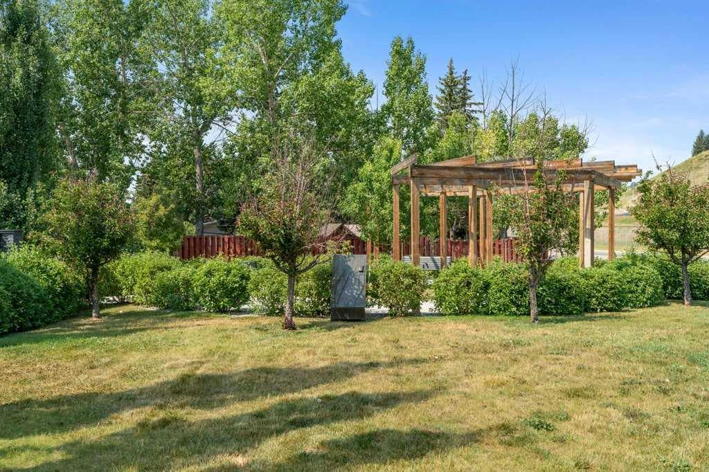 1219, 625 Glenbow Drive 