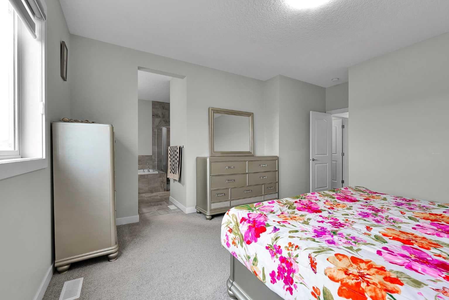 55 Walden Place SE
