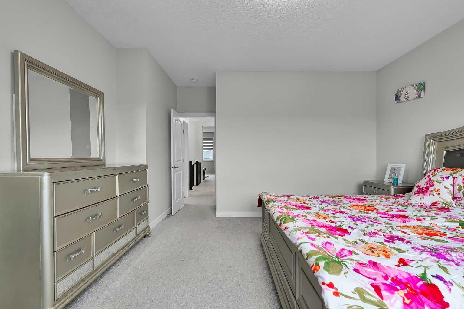 55 Walden Place SE