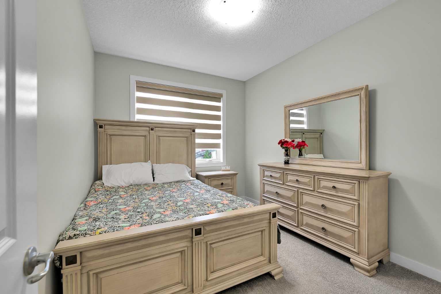 55 Walden Place SE