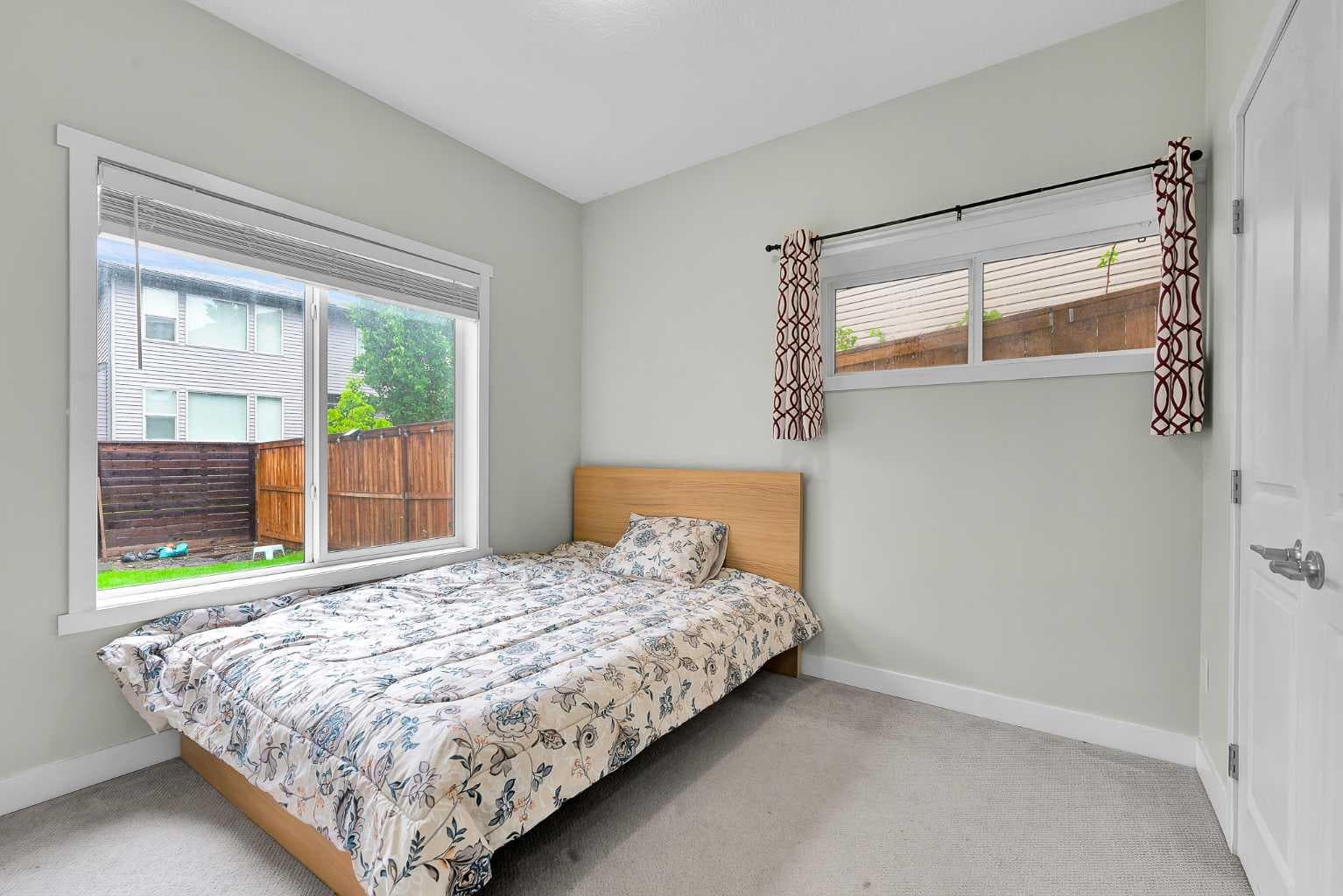 55 Walden Place SE