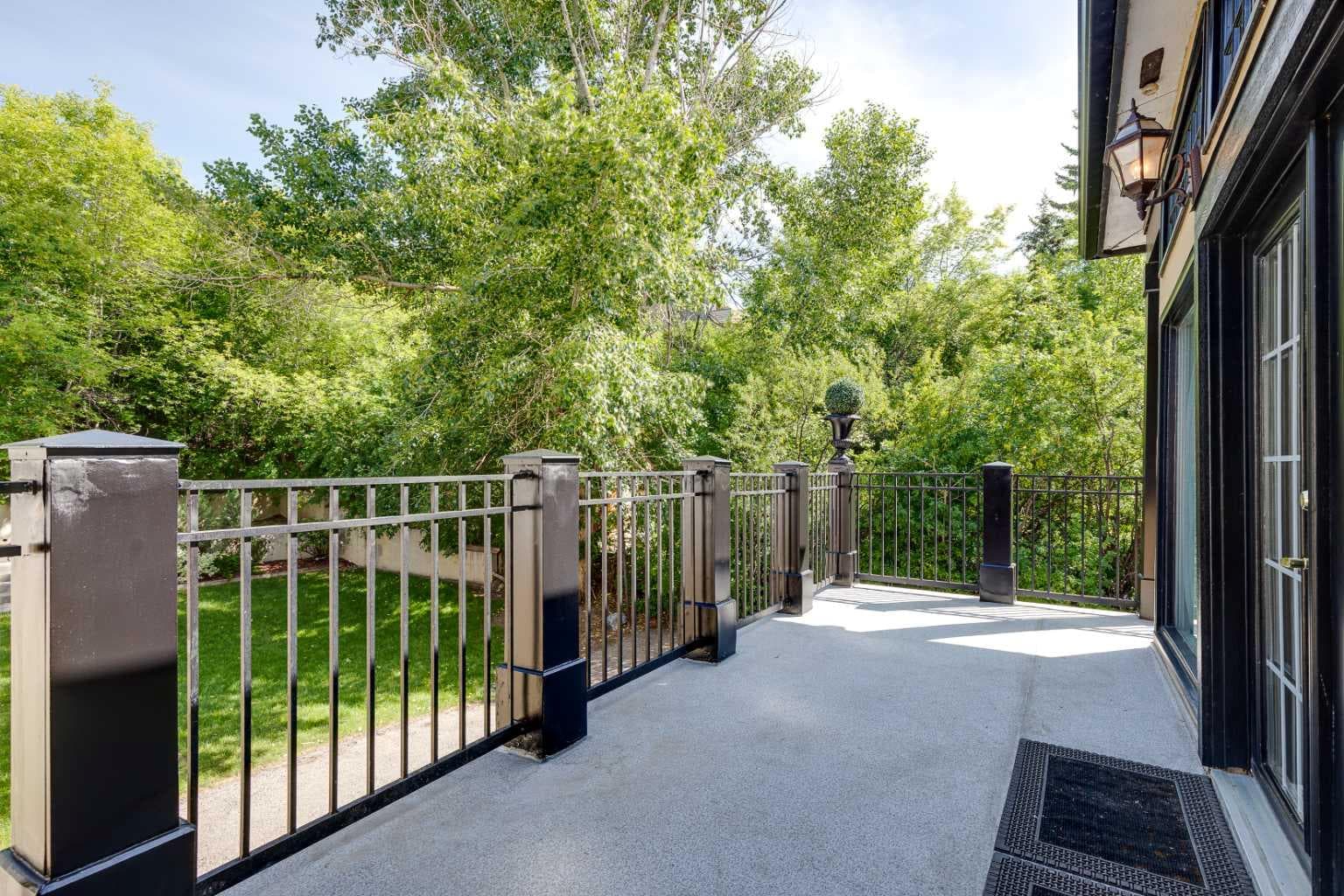628 Elbow Drive SW