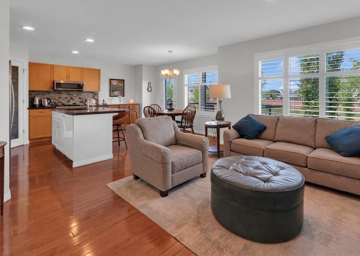 381 Silver Springs Way NW