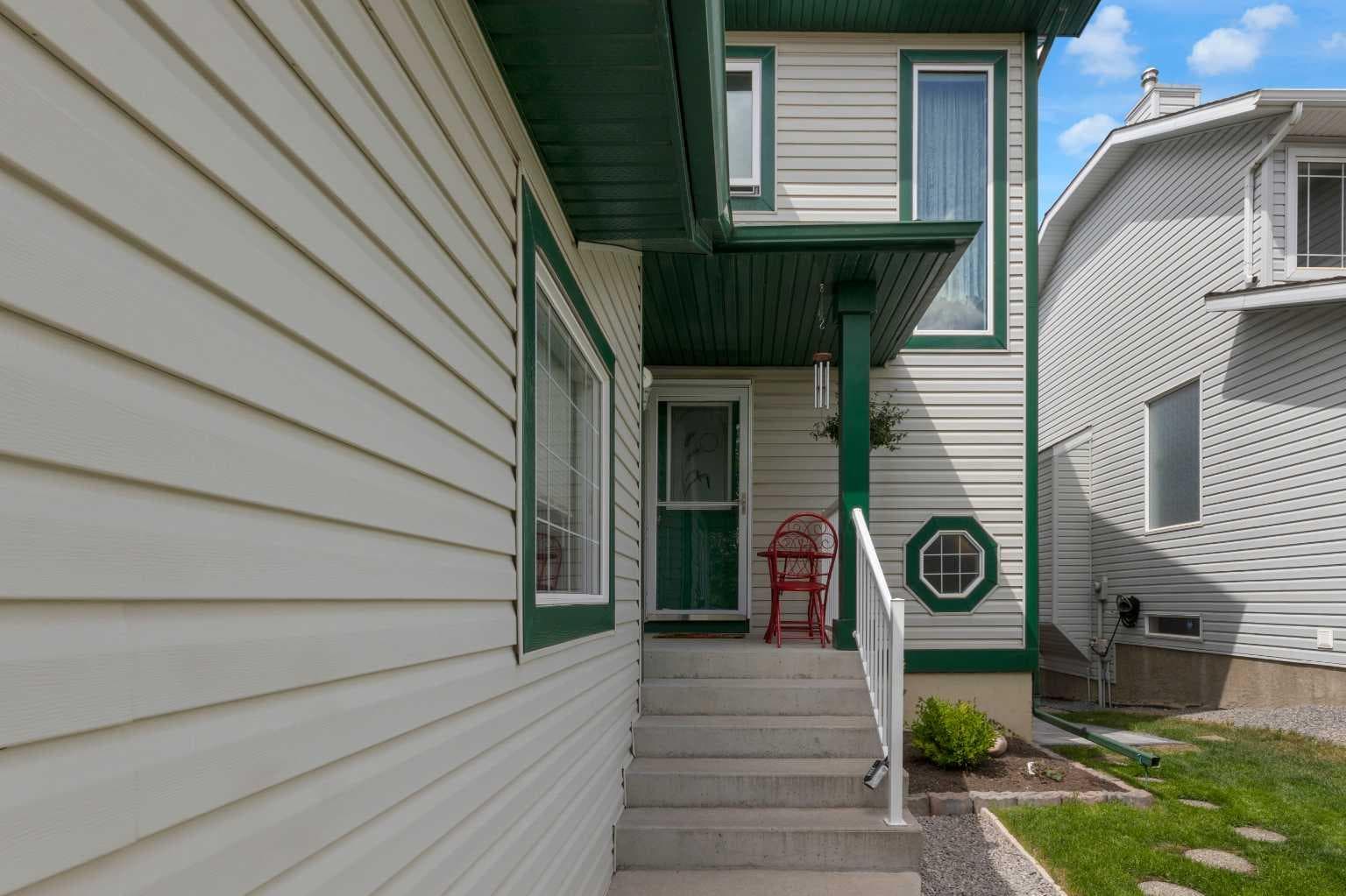 381 Silver Springs Way NW