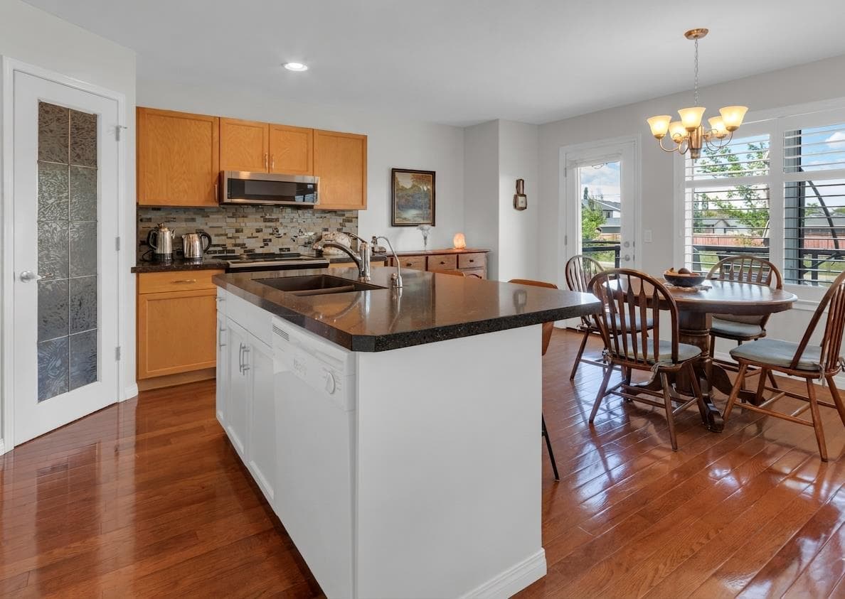 381 Silver Springs Way NW