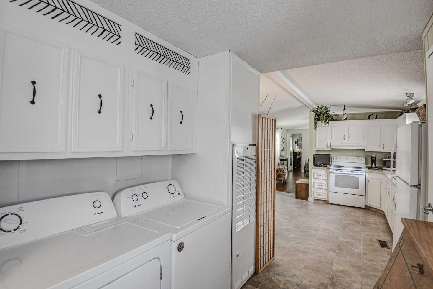 221, 99 Arbour Lake Road NW