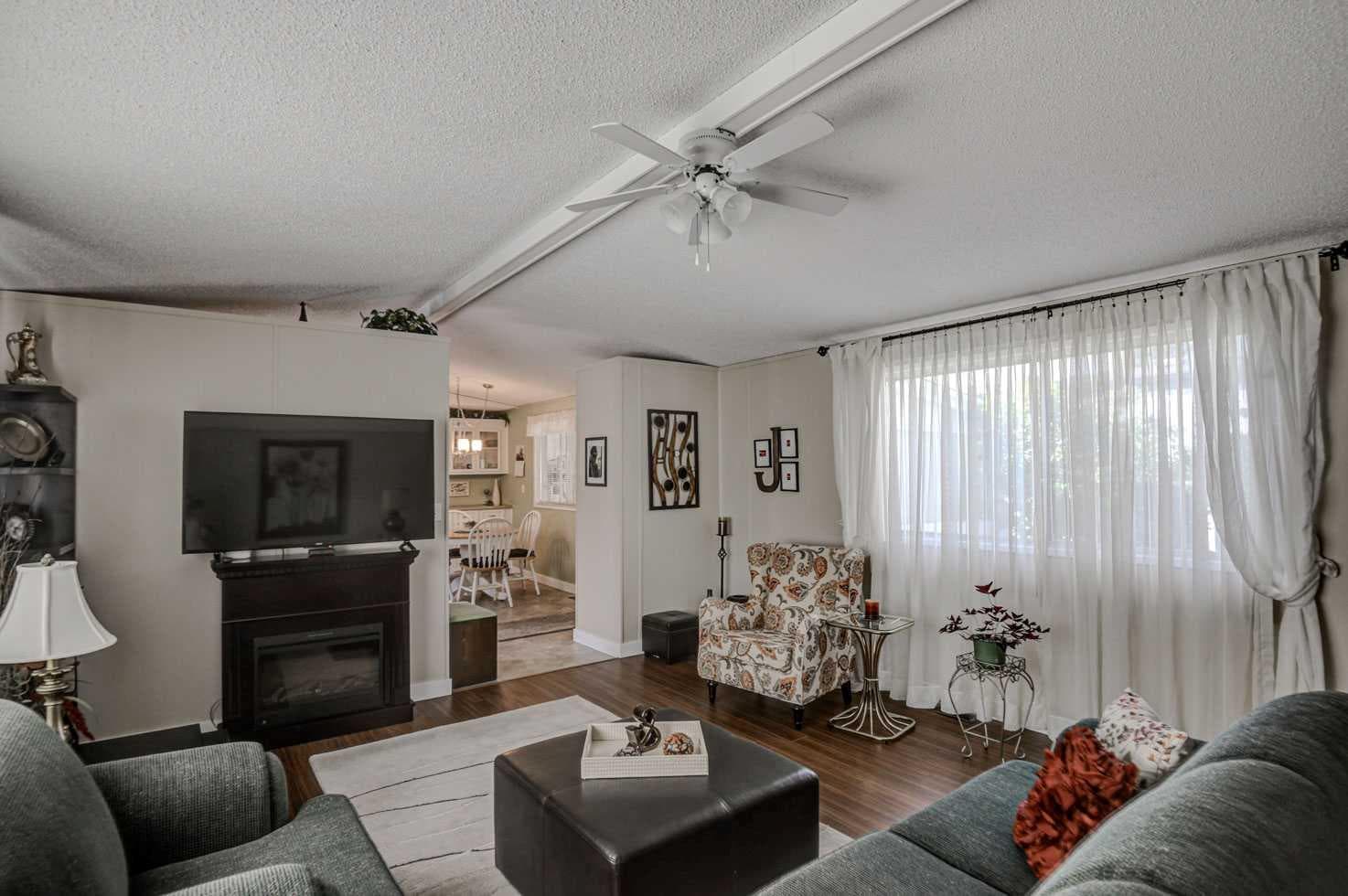 221, 99 Arbour Lake Road NW