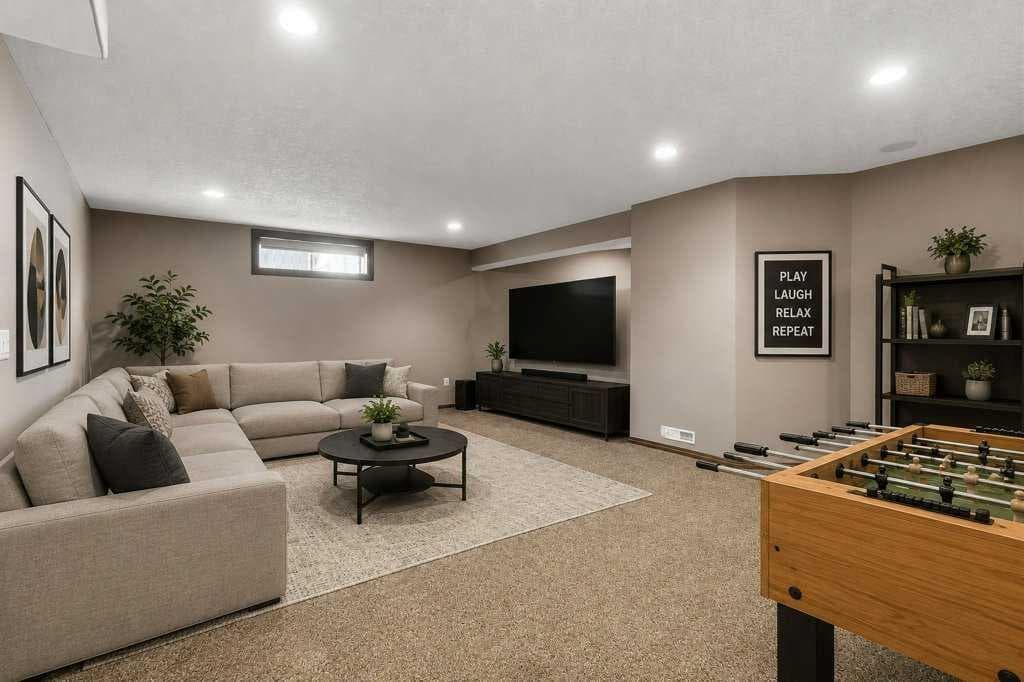 23 Aspen Stone Crescent SW