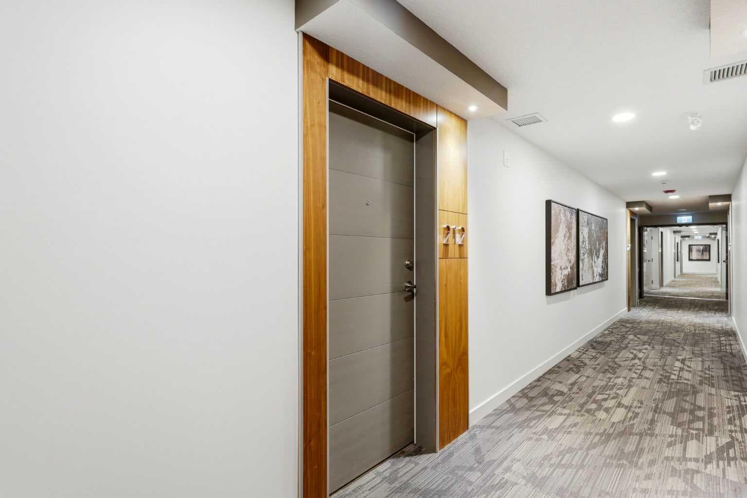 212, 122 Mahogany Centre SE