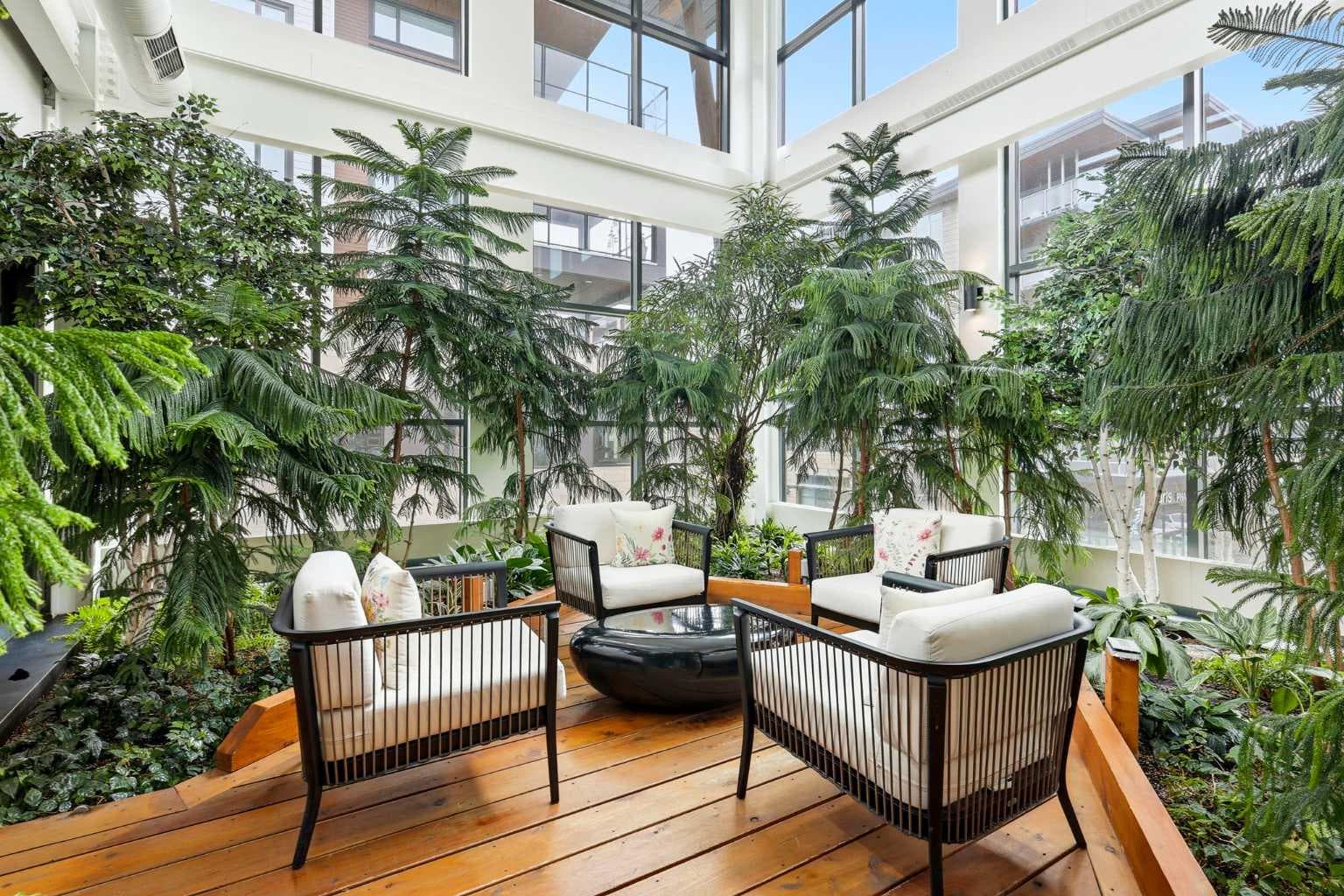 212, 122 Mahogany Centre SE