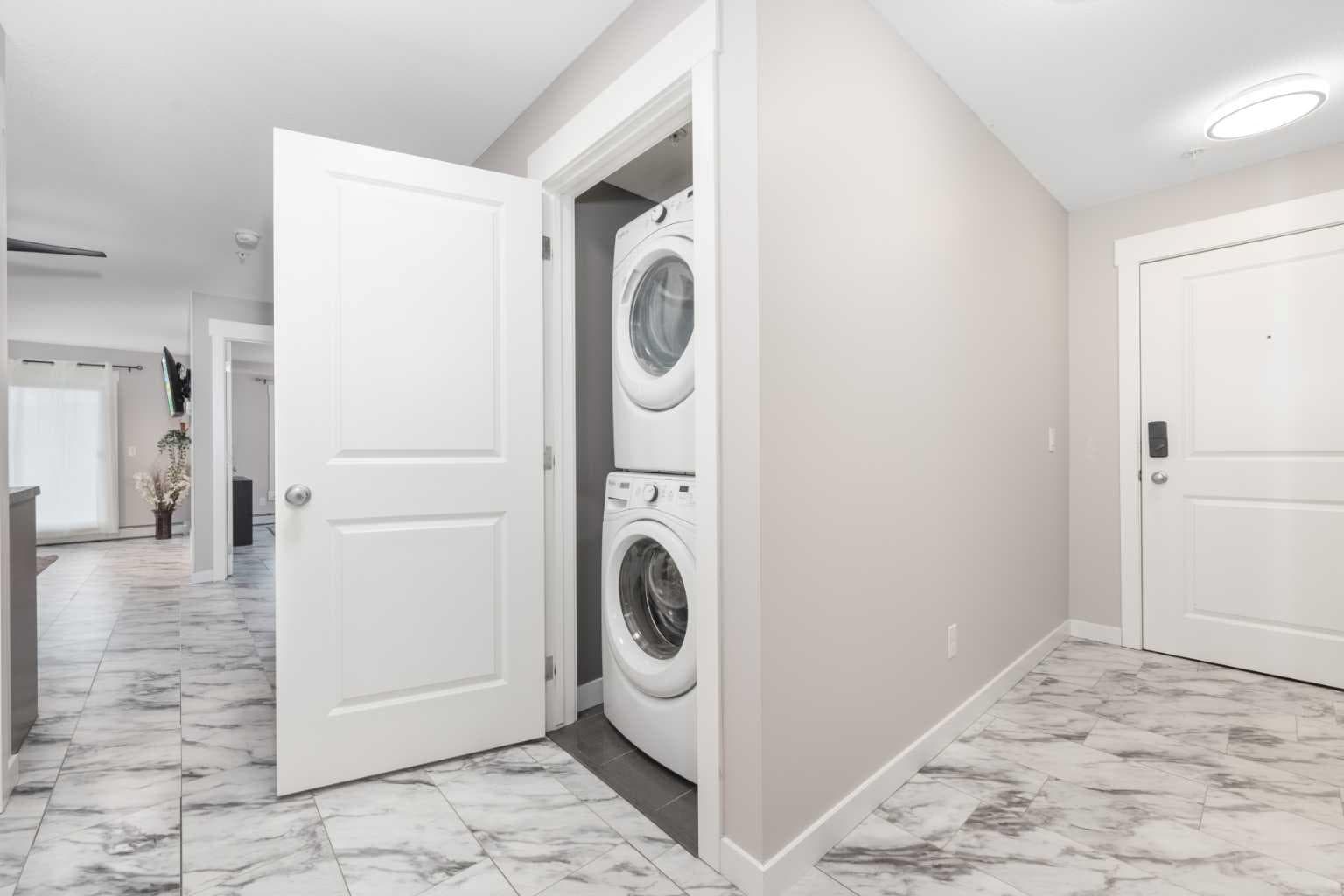3107, 240 Skyview Ranch Road NE