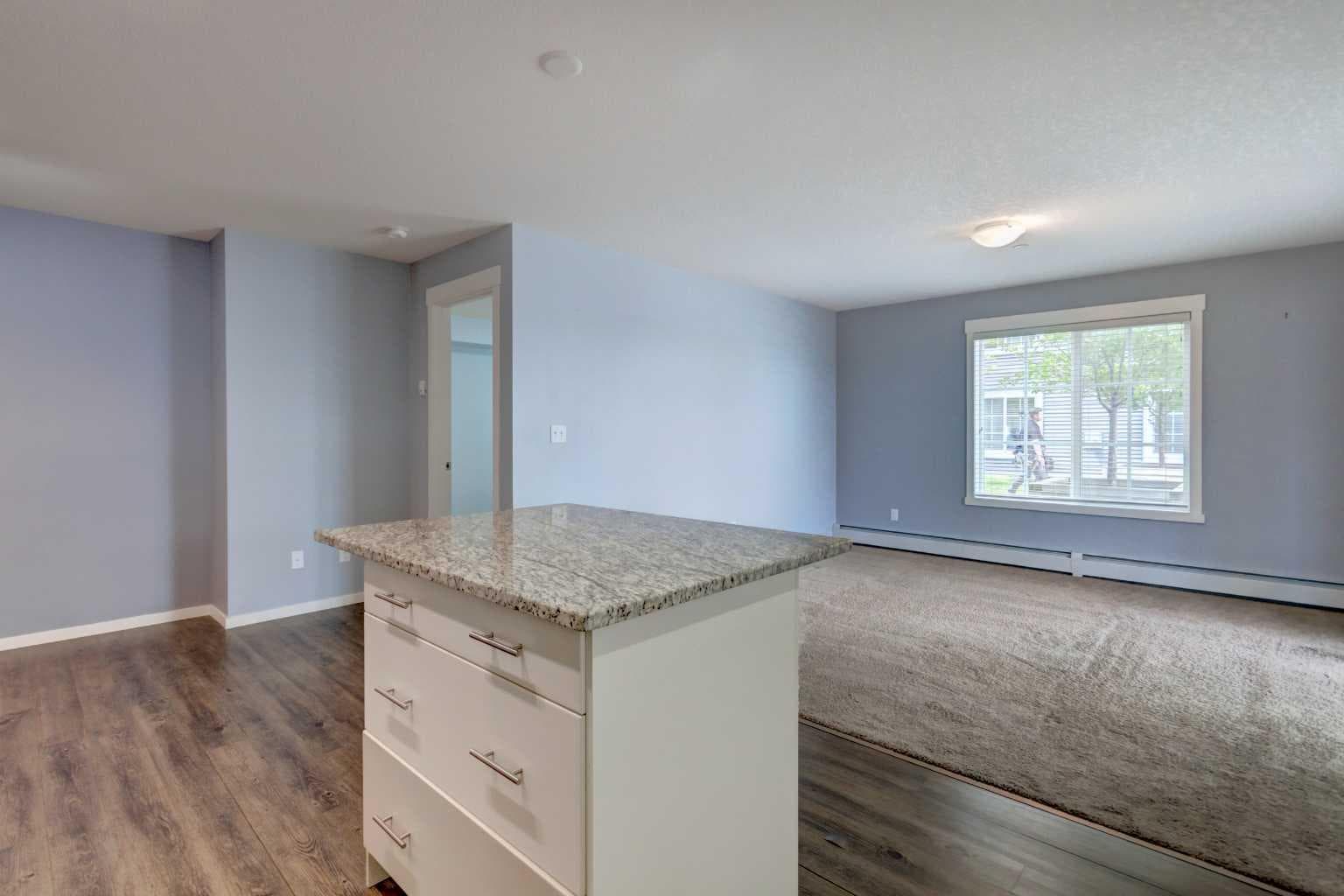 2114, 755 Copperpond Boulevard SE