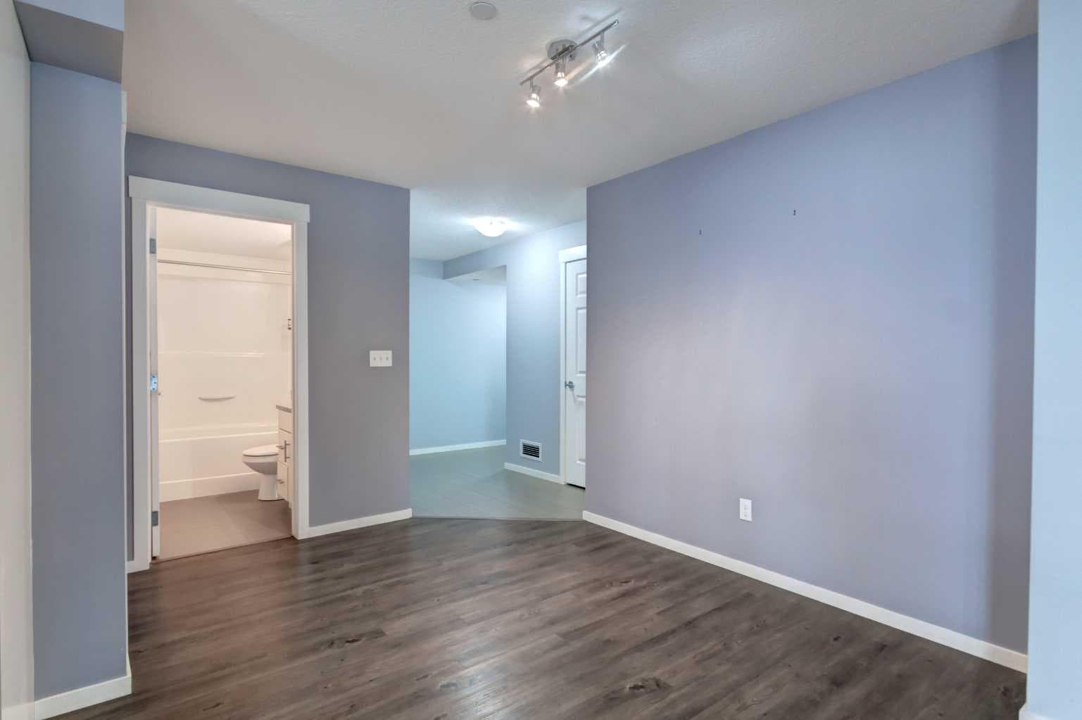 2114, 755 Copperpond Boulevard SE