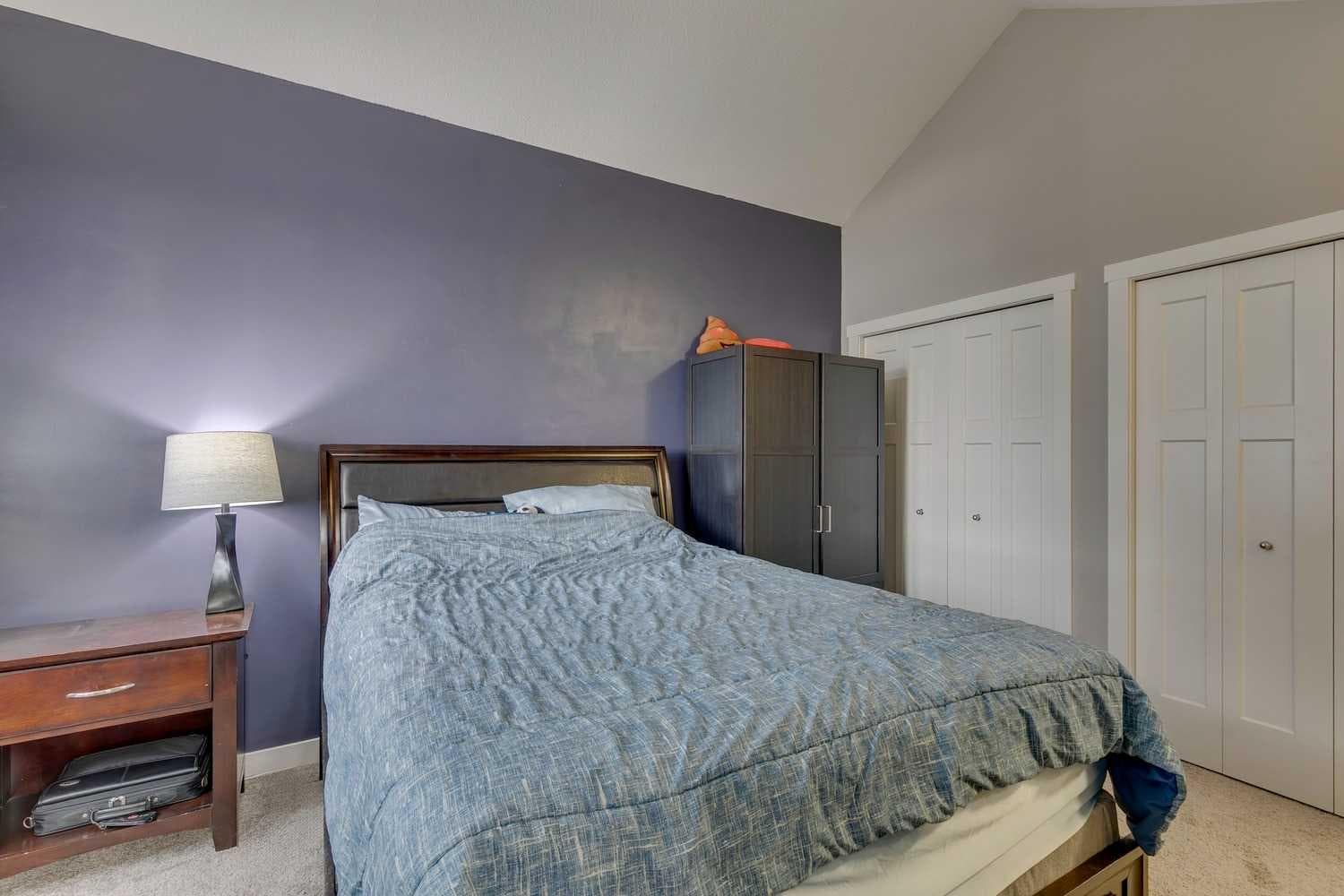659 Evanston Manor NW