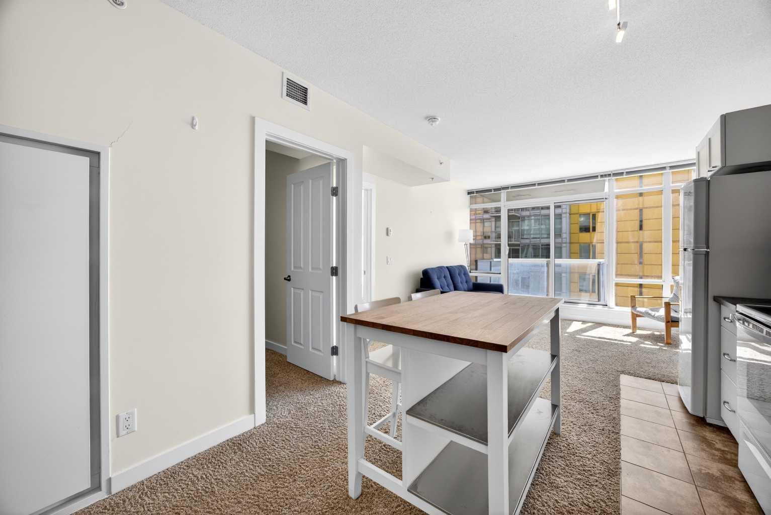704, 3830 Brentwood Road NW