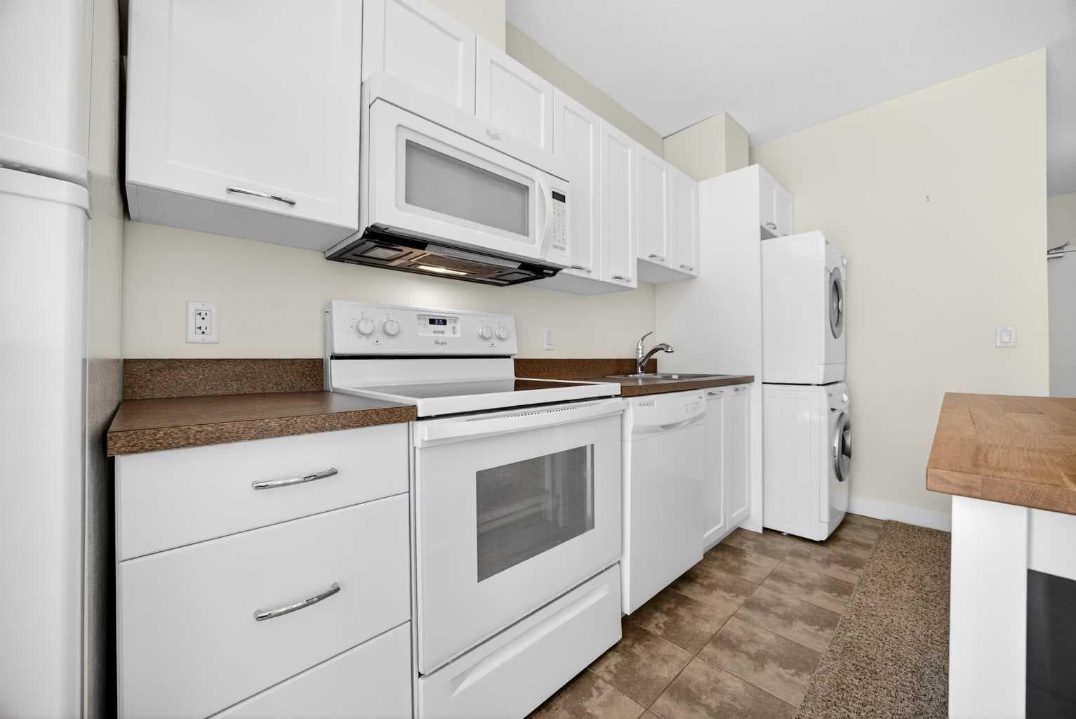 704, 3830 Brentwood Road NW